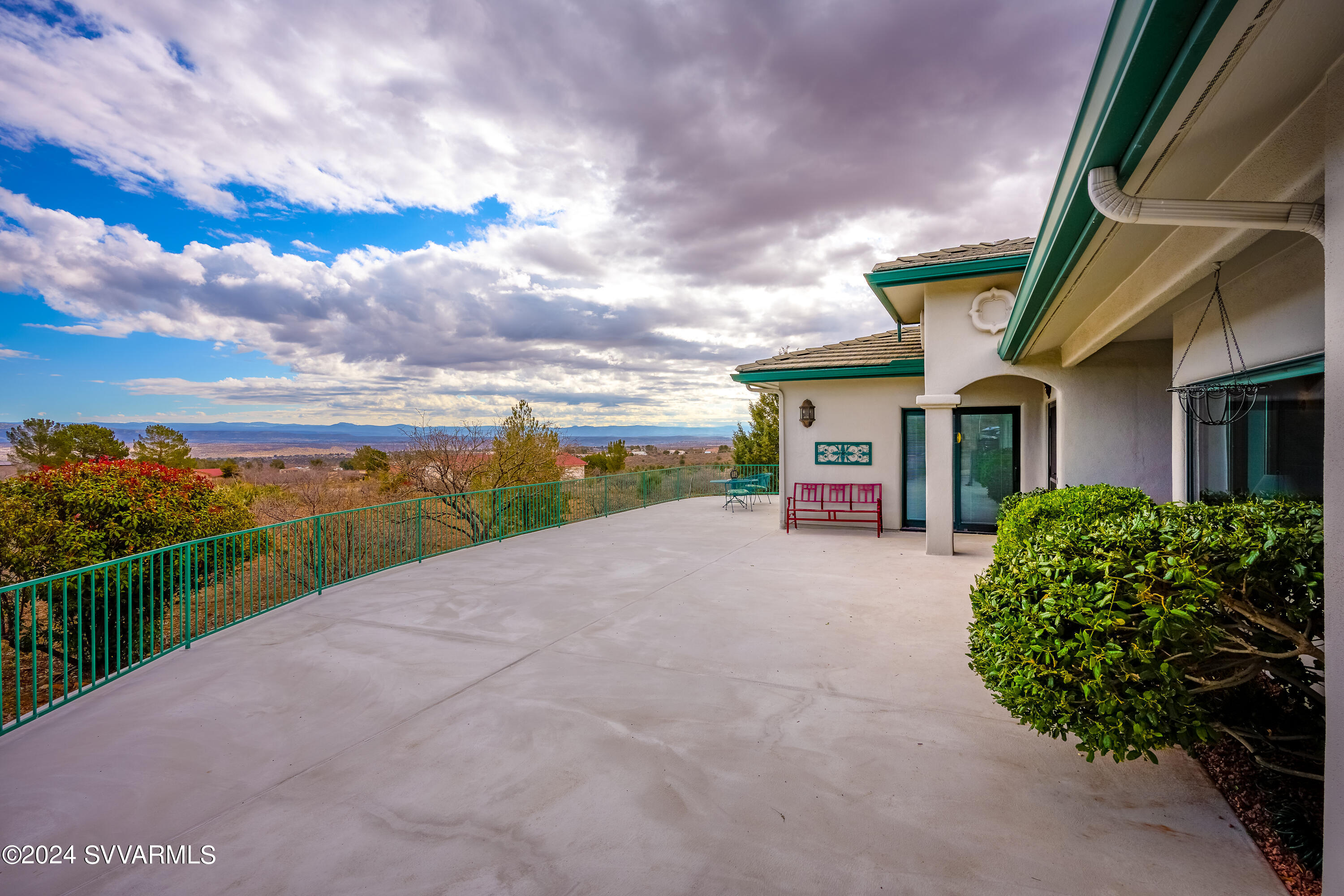 2170 S Quail Run