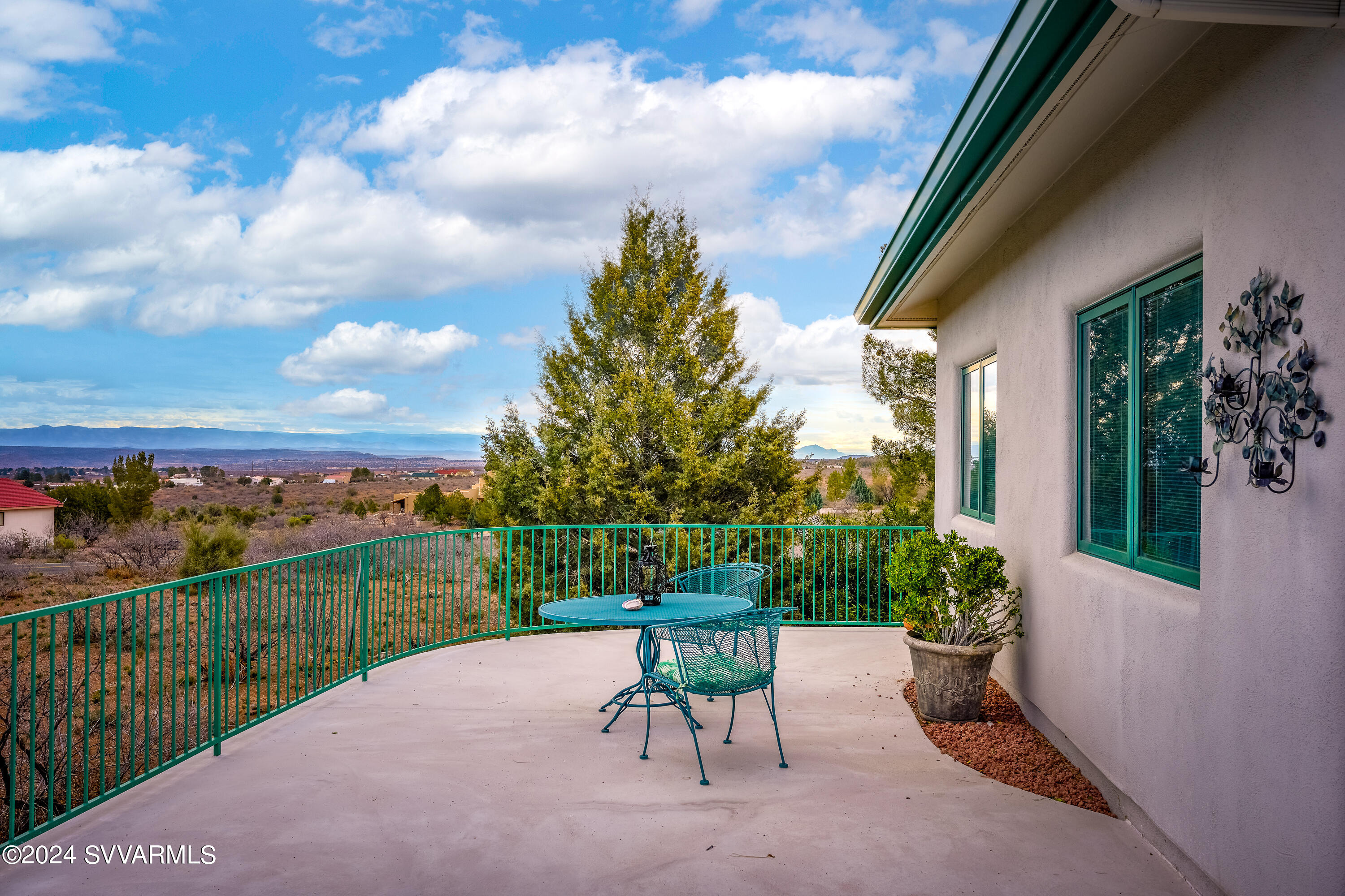 2170 S Quail Run
