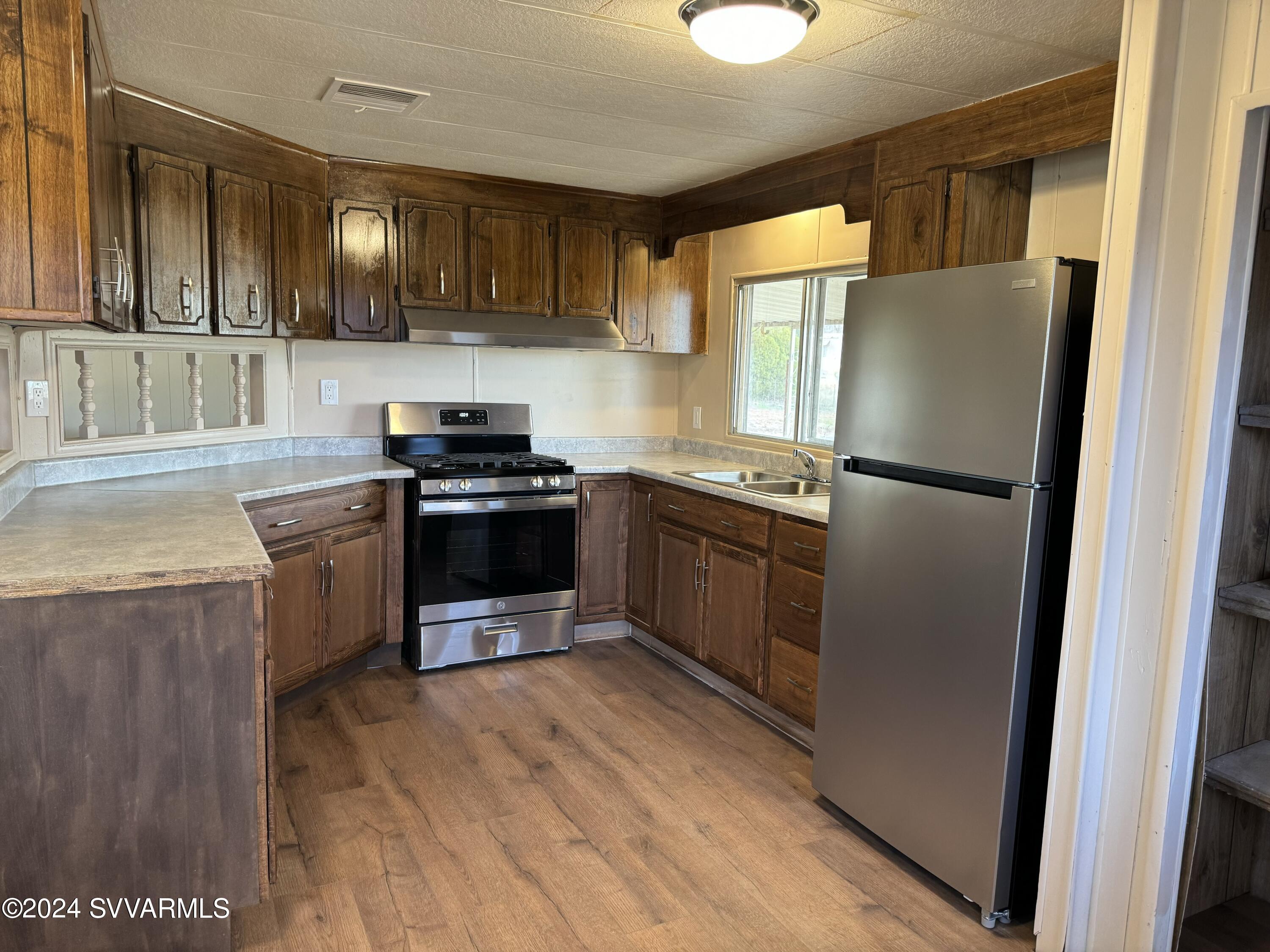 3890 E Vaquero Lane