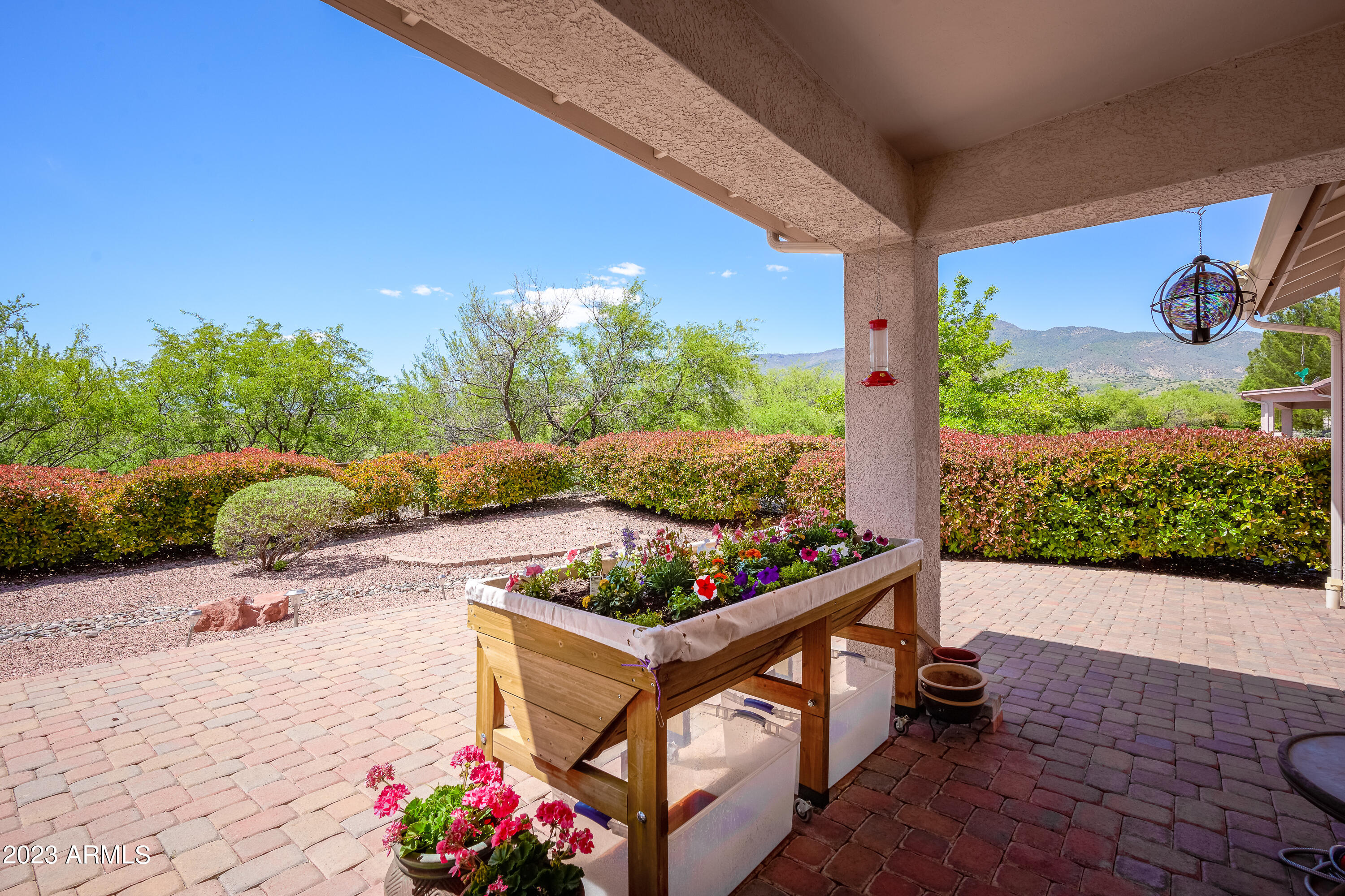 1895 W DESERT WILLOW Drive