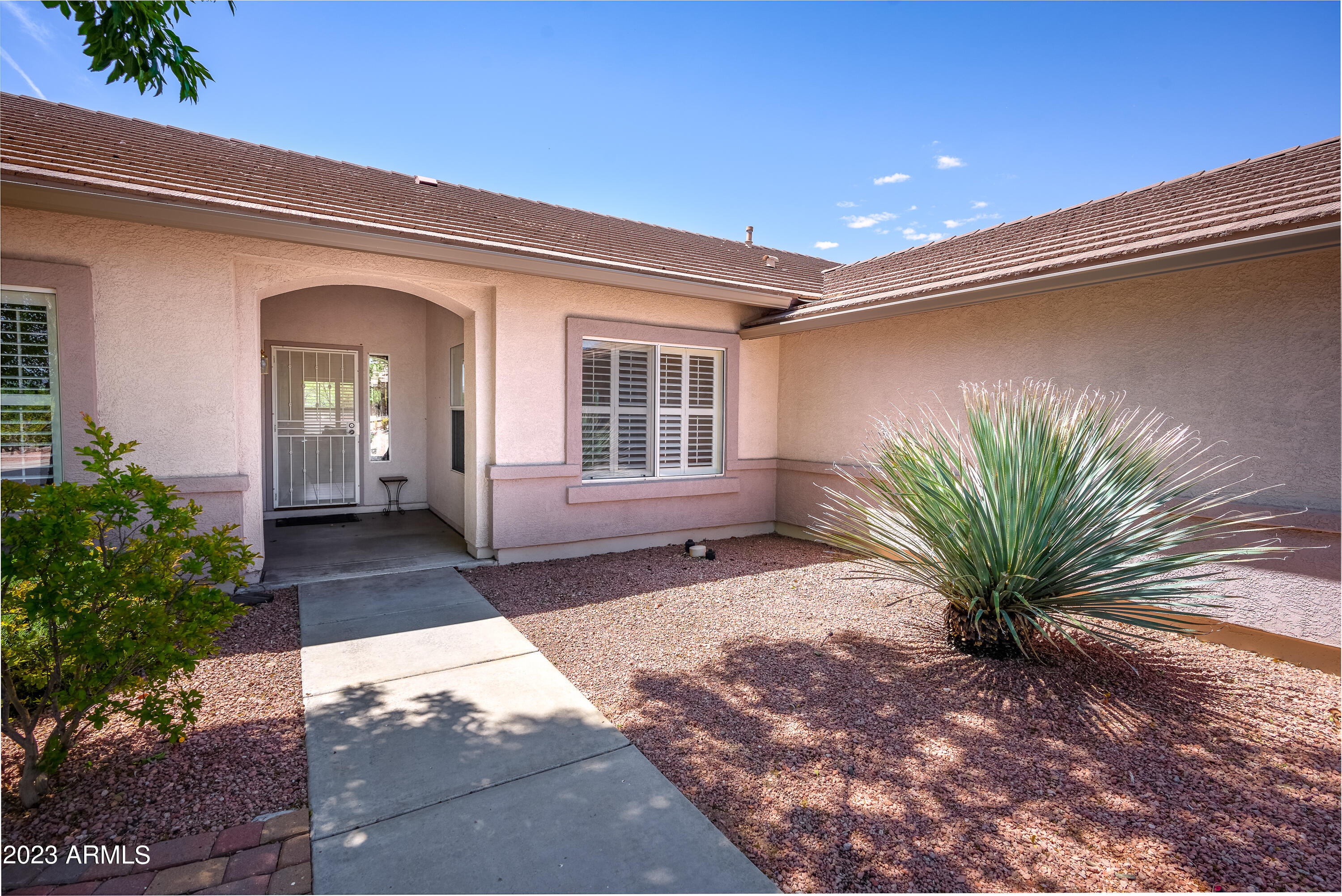 1895 W DESERT WILLOW Drive