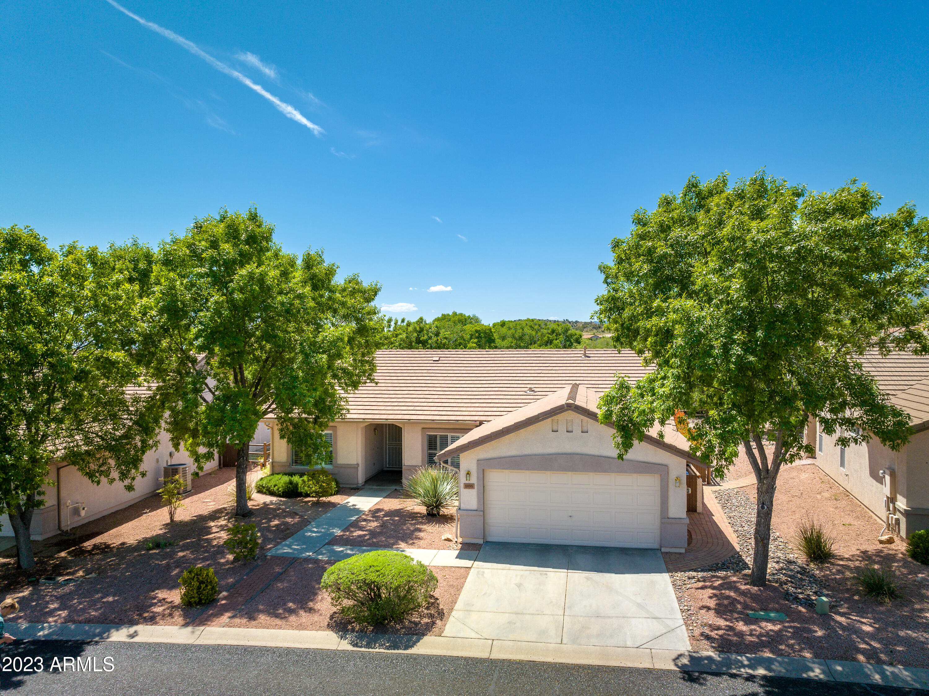 1895 W DESERT WILLOW Drive