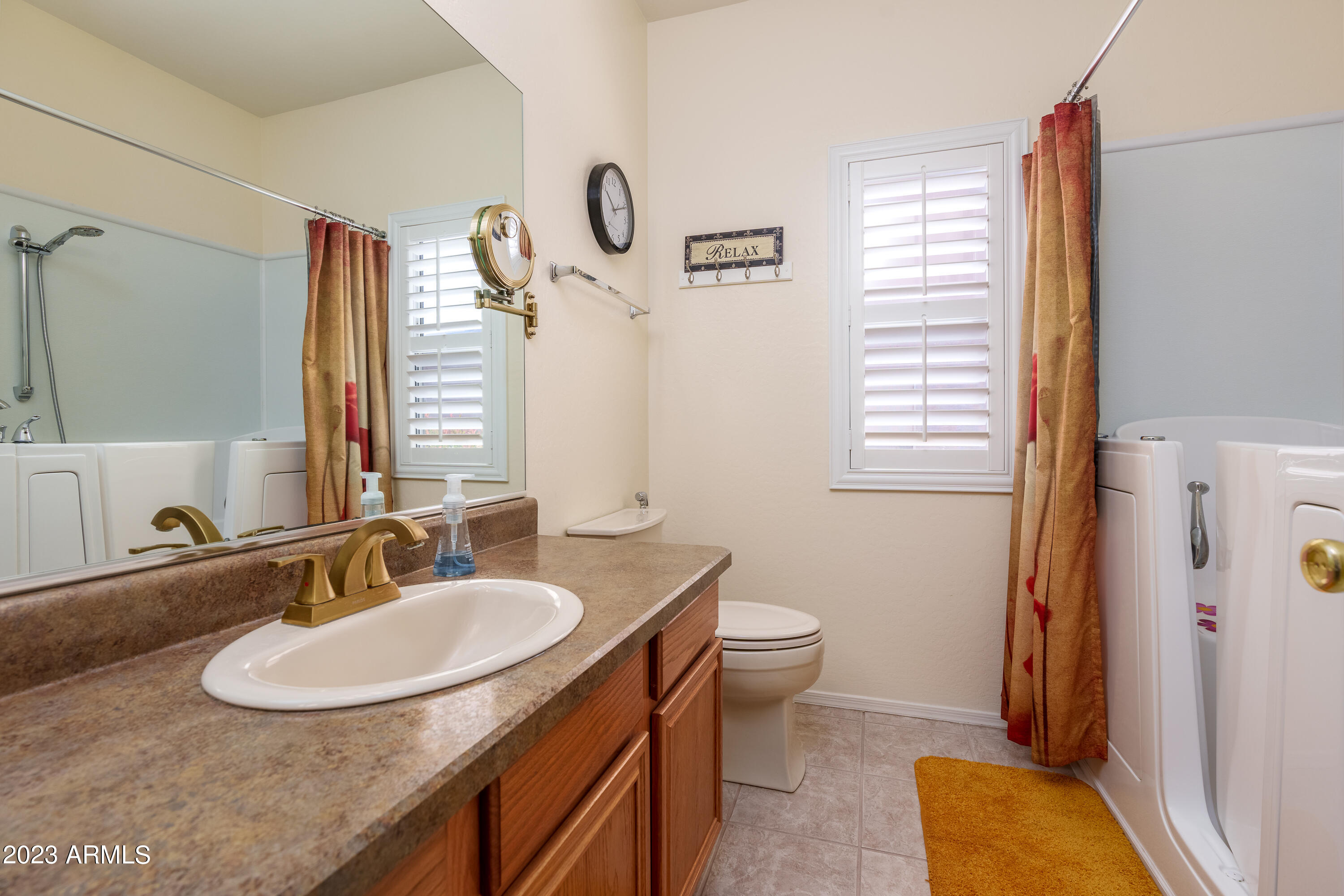 1895 W DESERT WILLOW Drive