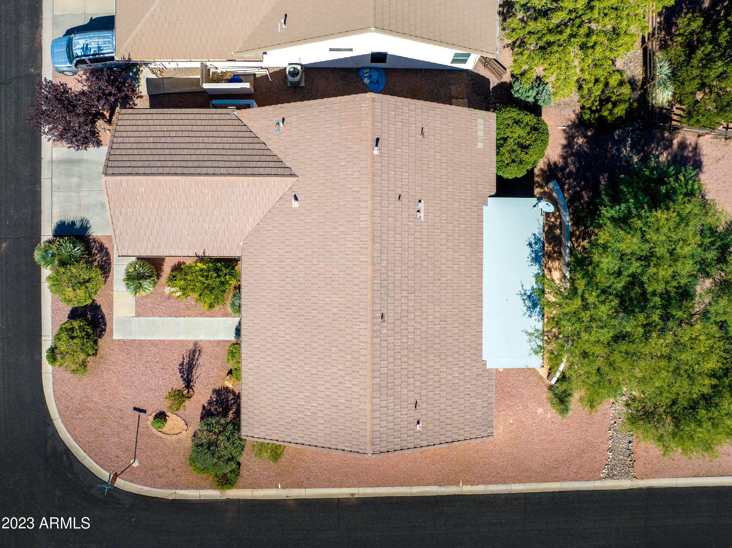 301 S WILD HORSE Way