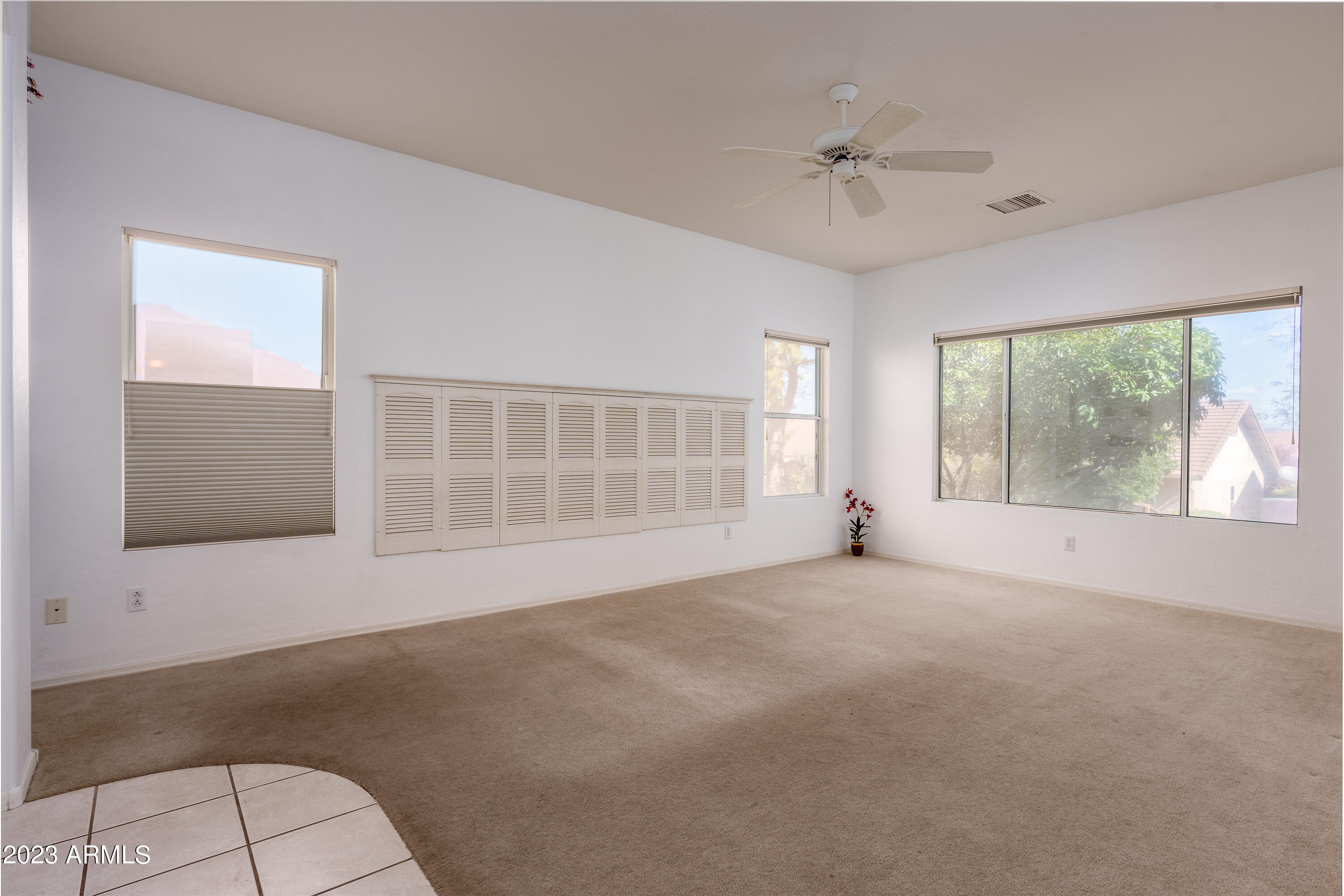301 S WILD HORSE Way