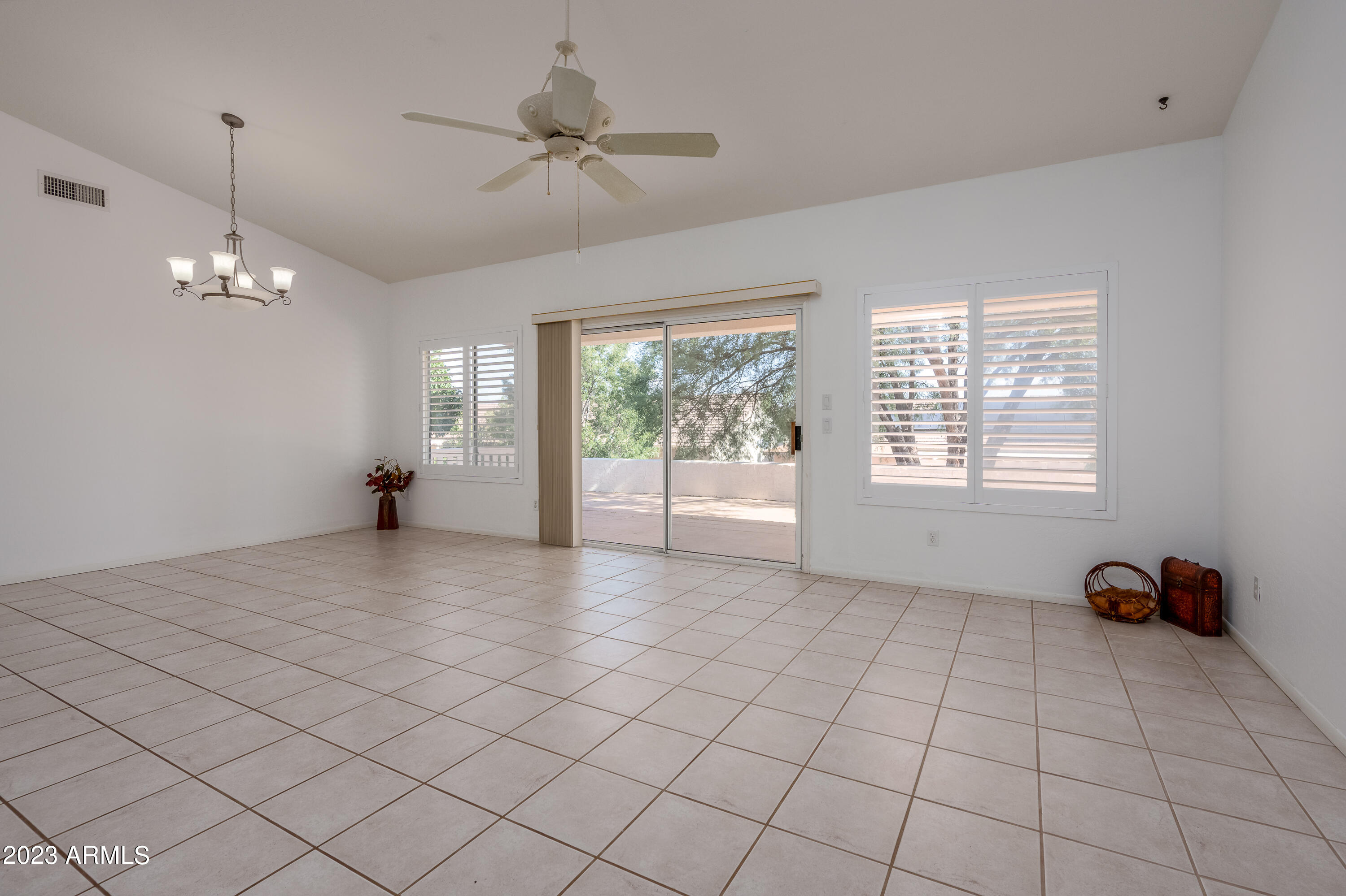 301 S WILD HORSE Way