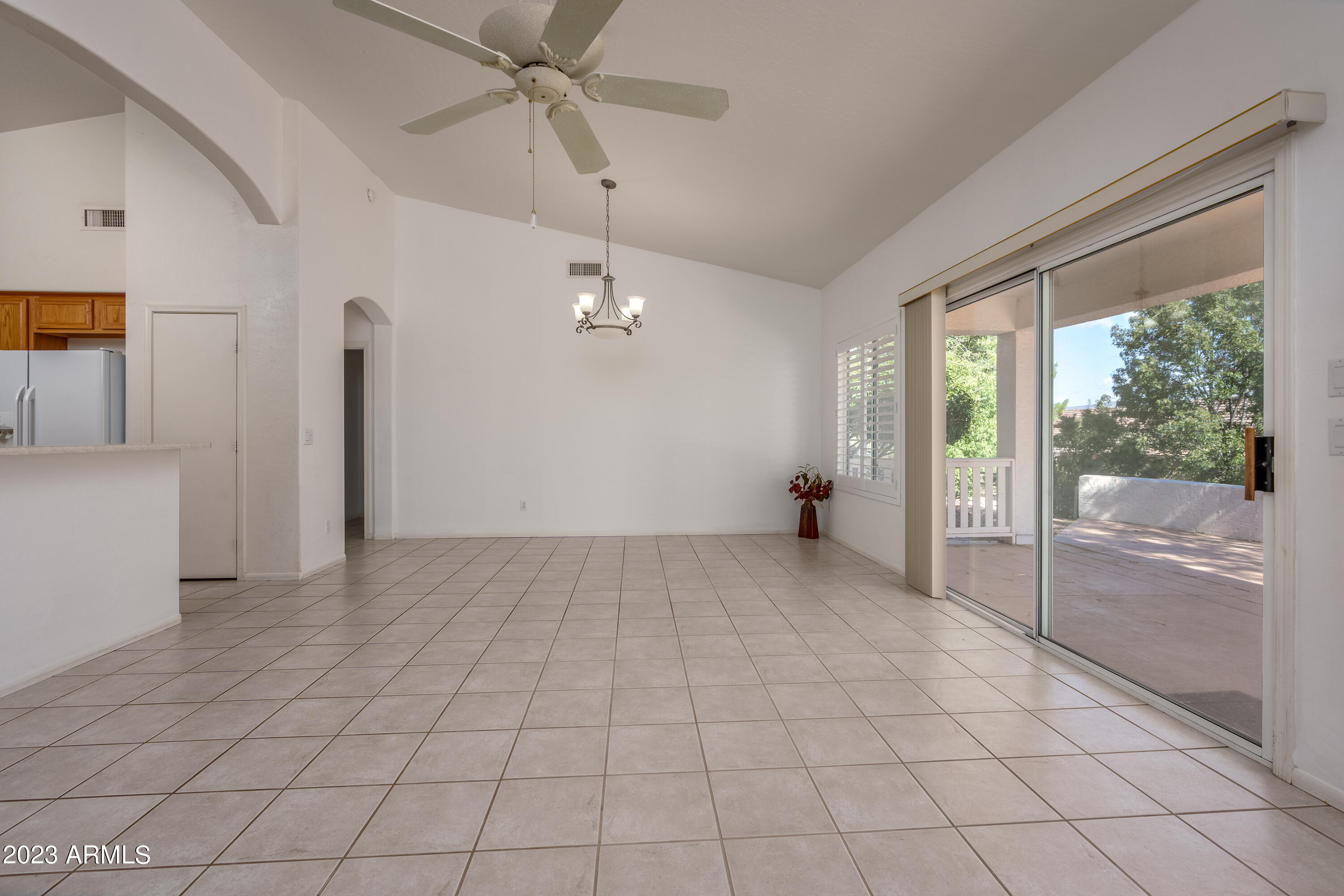 301 S WILD HORSE Way