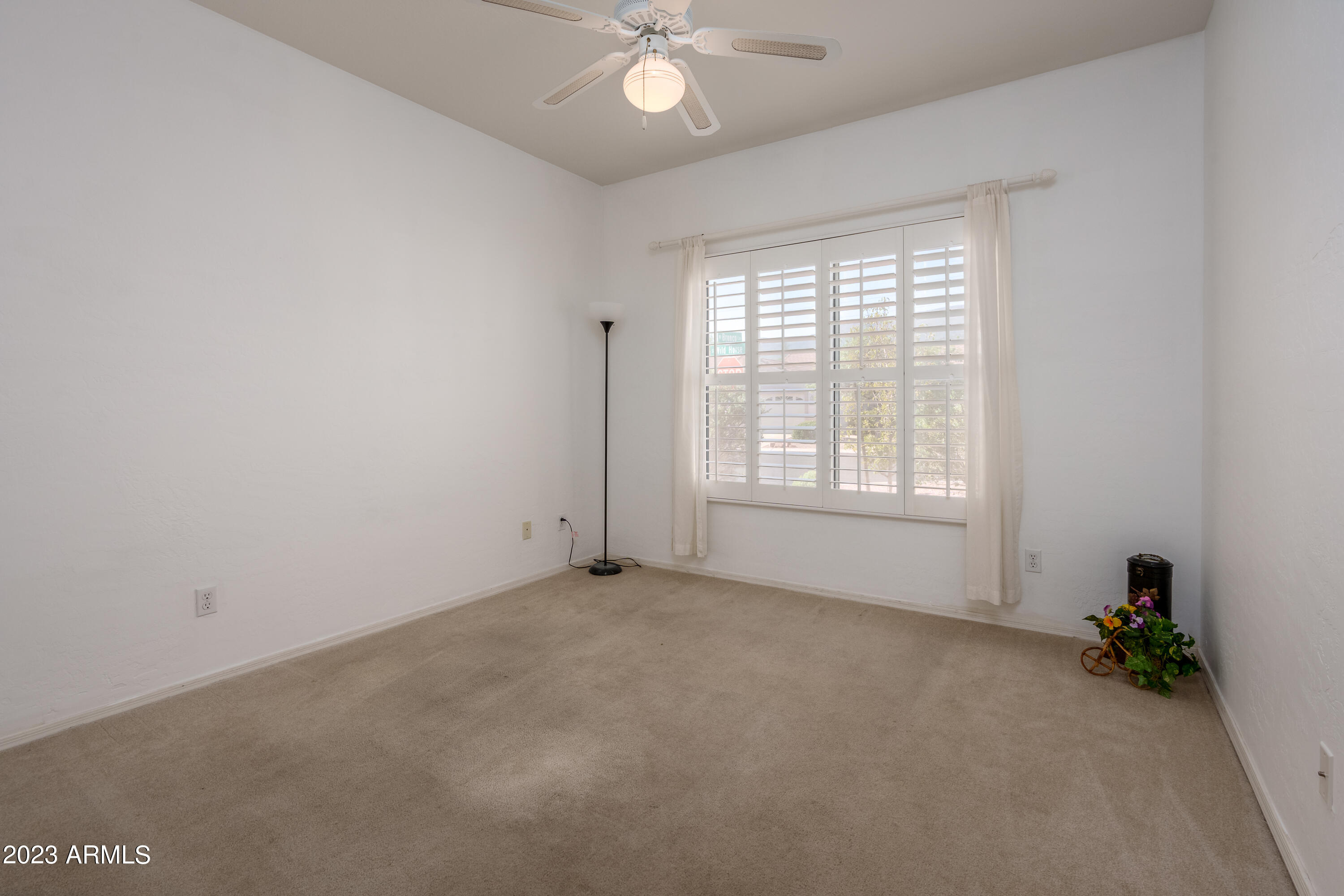301 S WILD HORSE Way