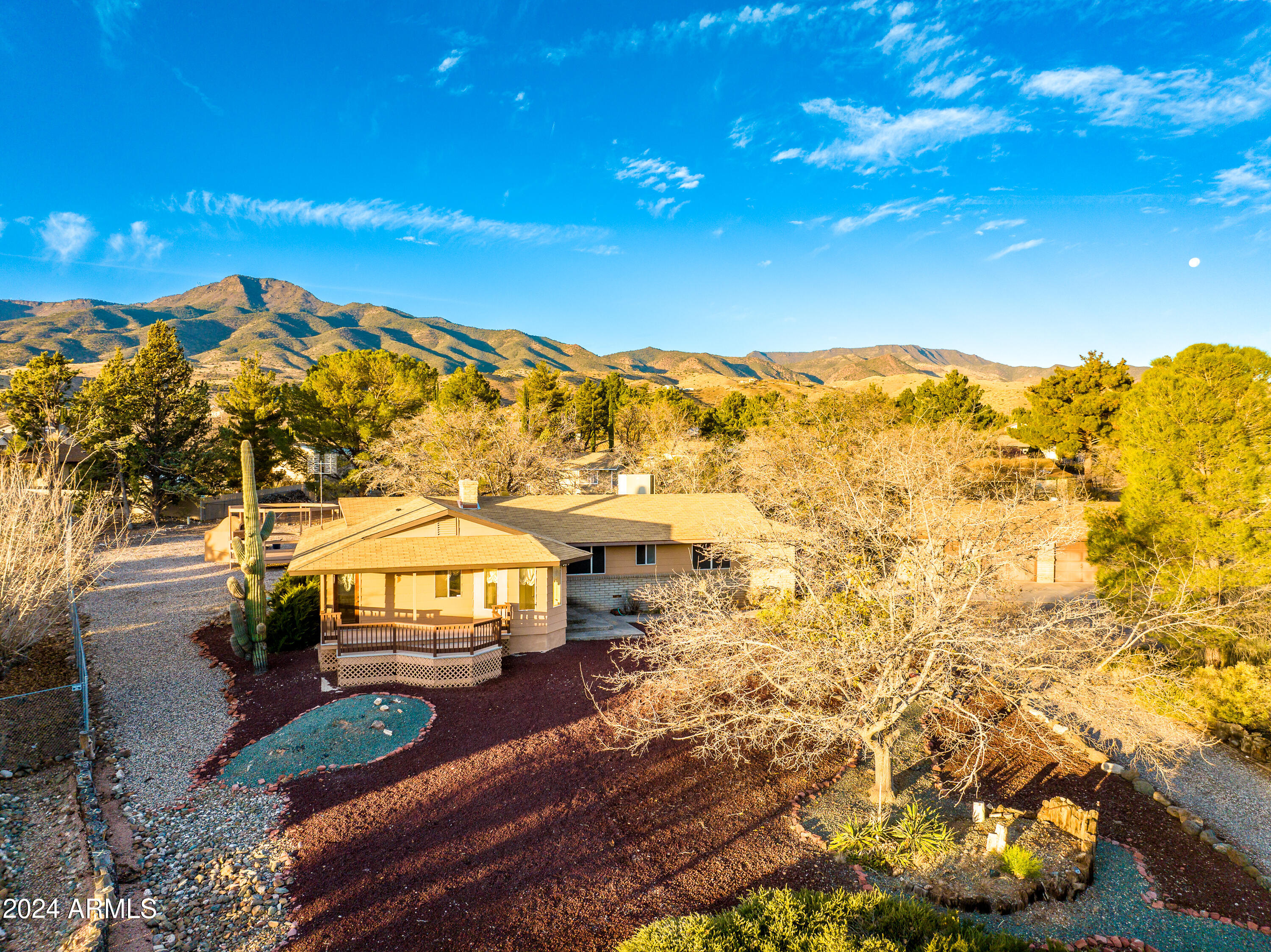 340 SUMMER Circle