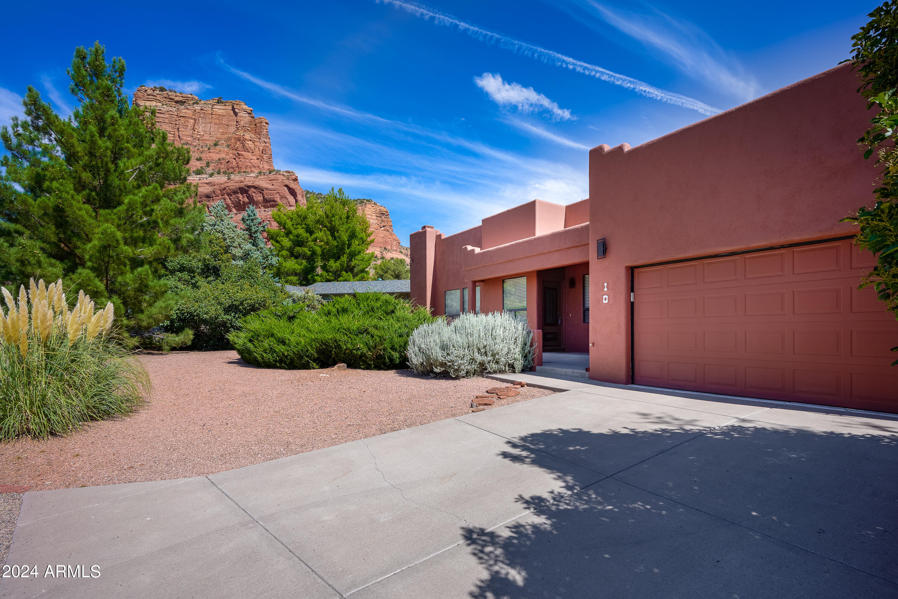 10 WHITE WING Drive