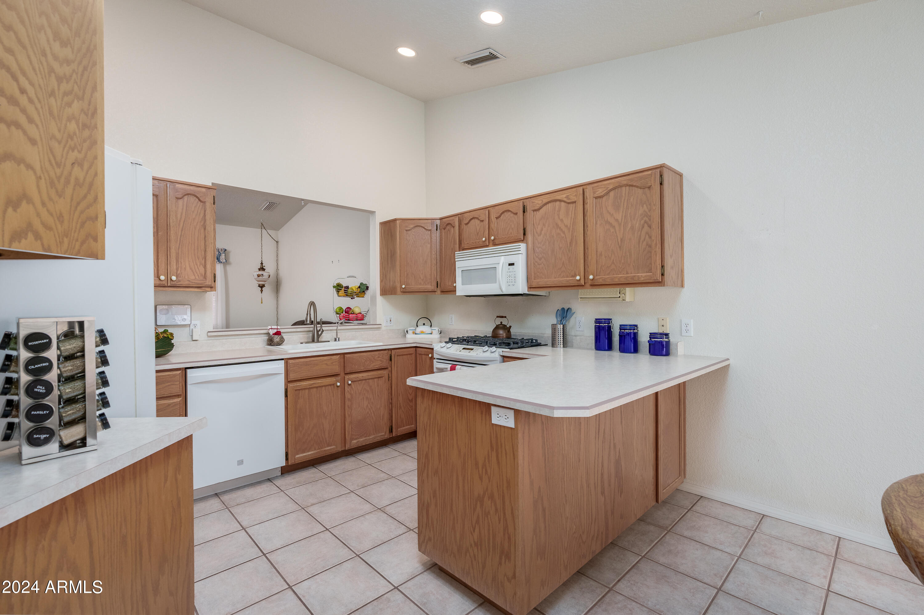 600 SILVER SPRINGS Circle