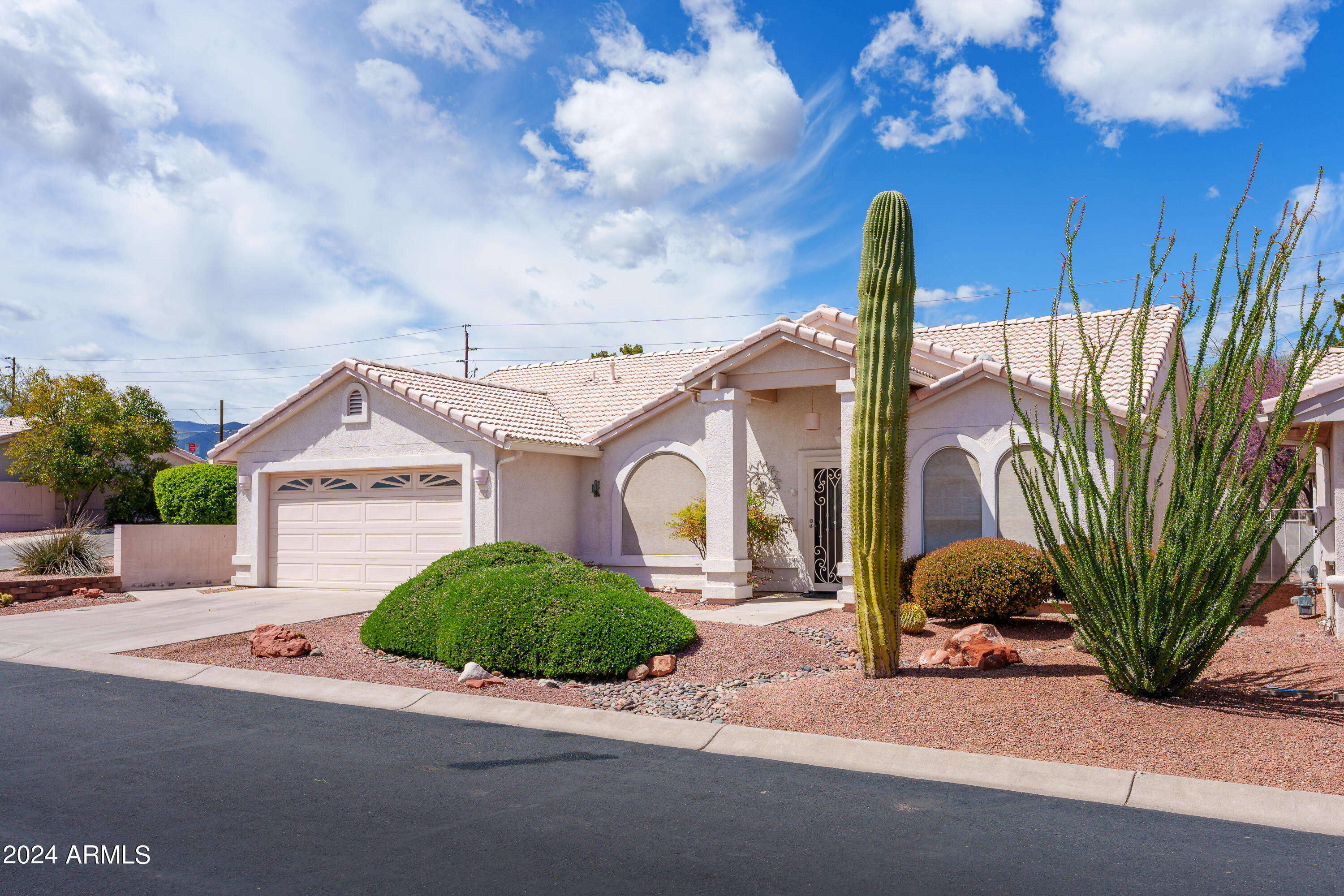 600 SILVER SPRINGS Circle