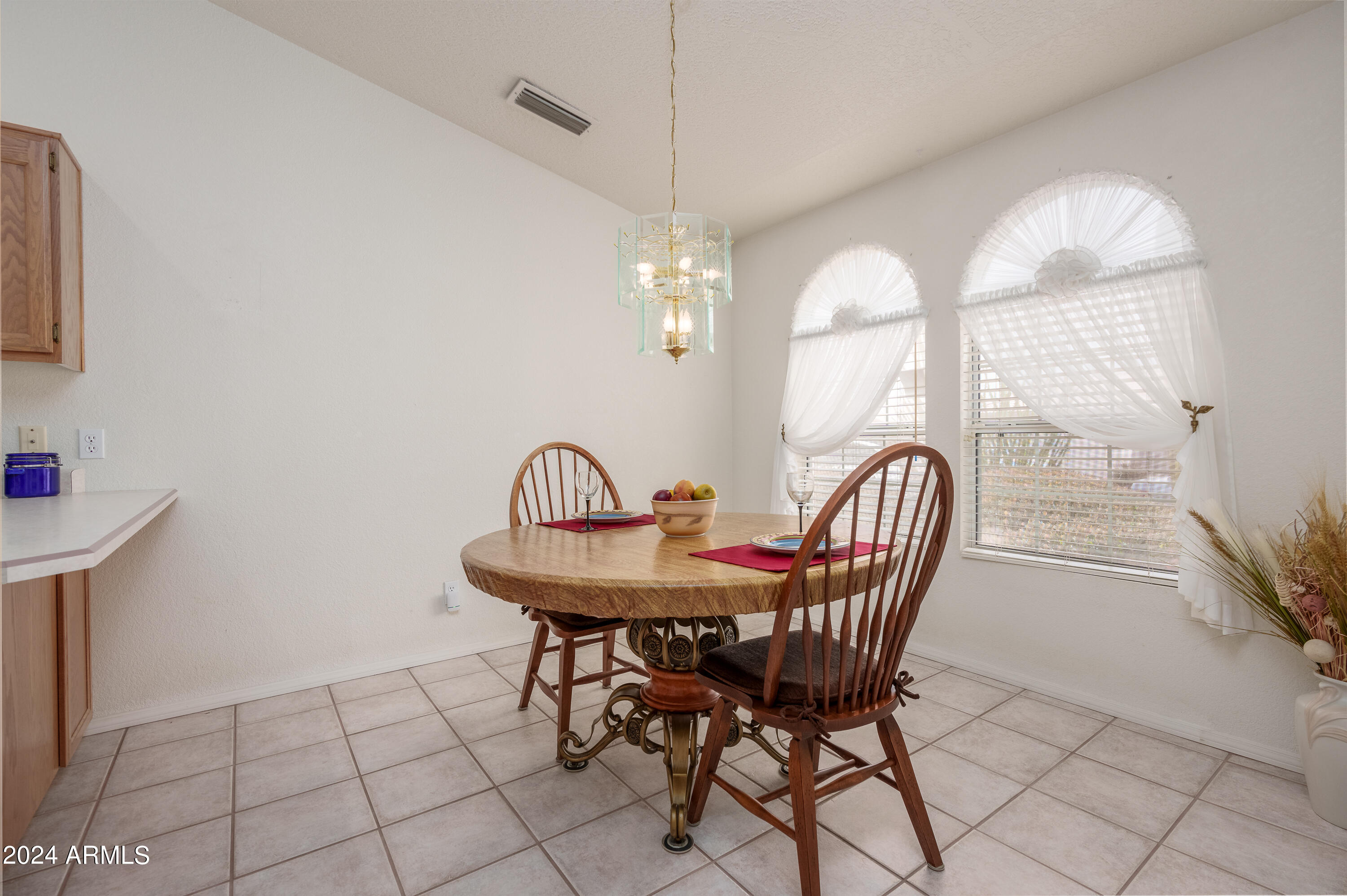 600 SILVER SPRINGS Circle