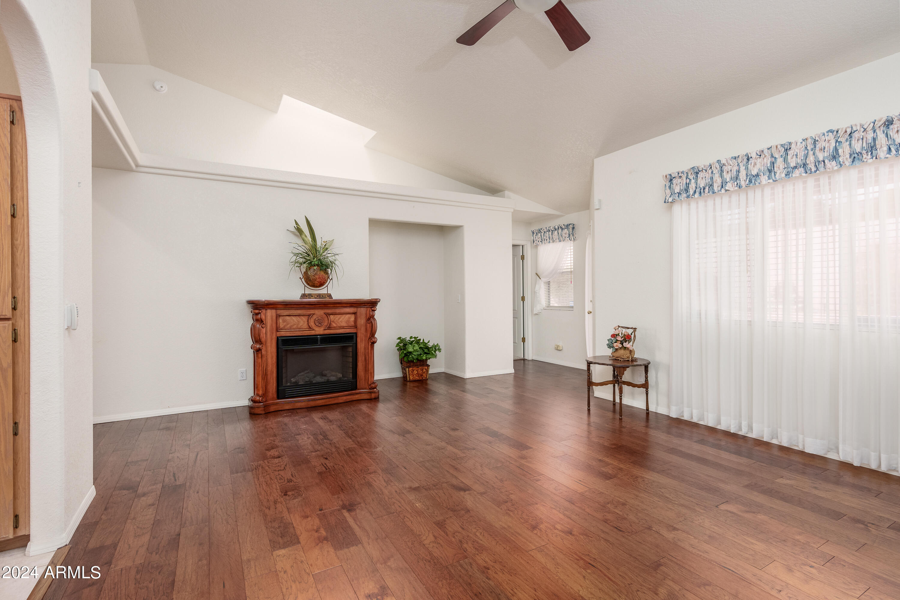 600 SILVER SPRINGS Circle