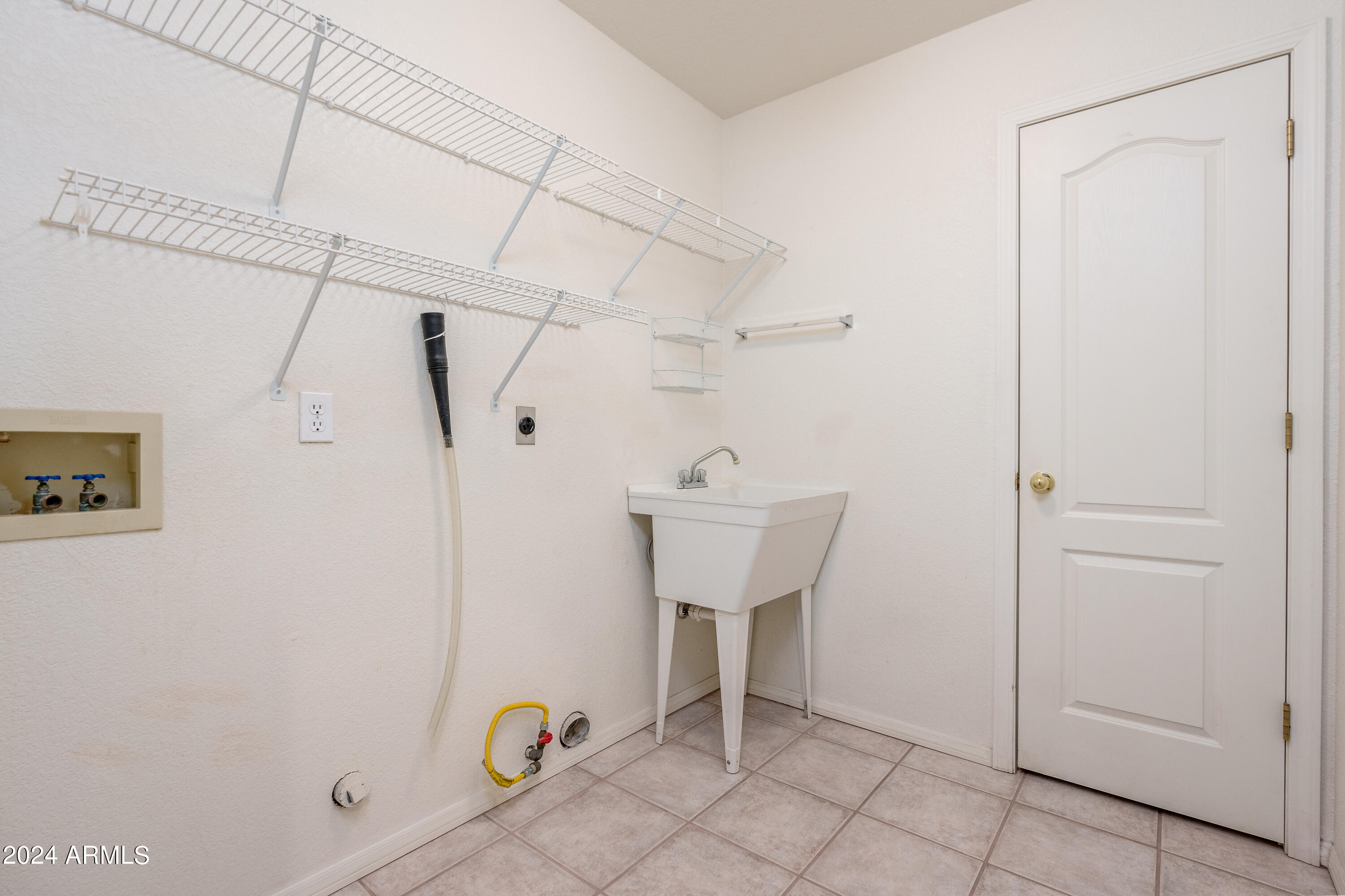 600 SILVER SPRINGS Circle