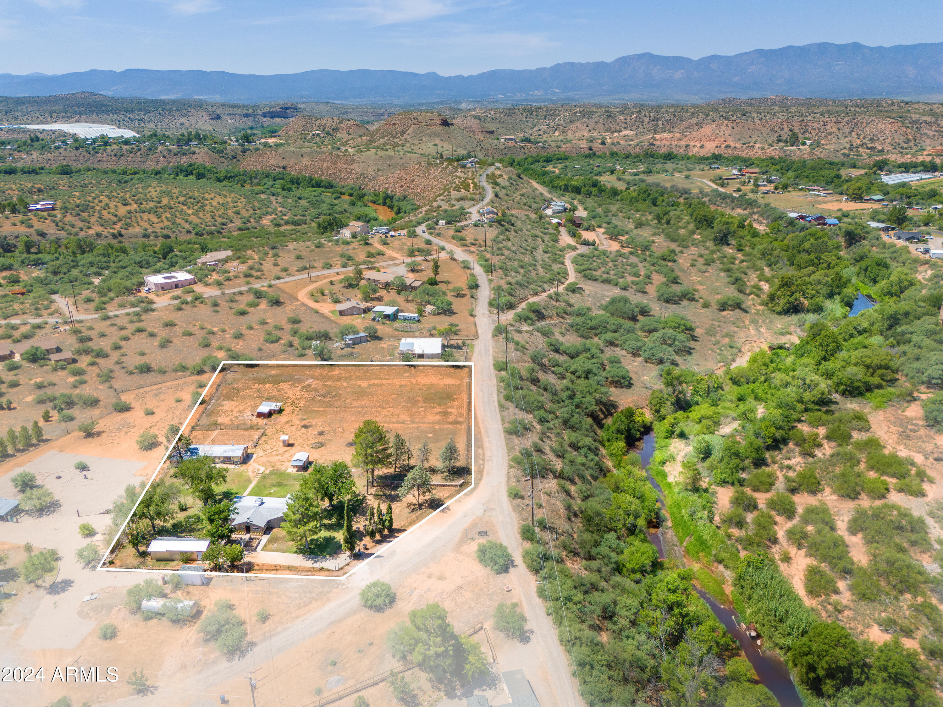 1895 S SUGARLOAF Road