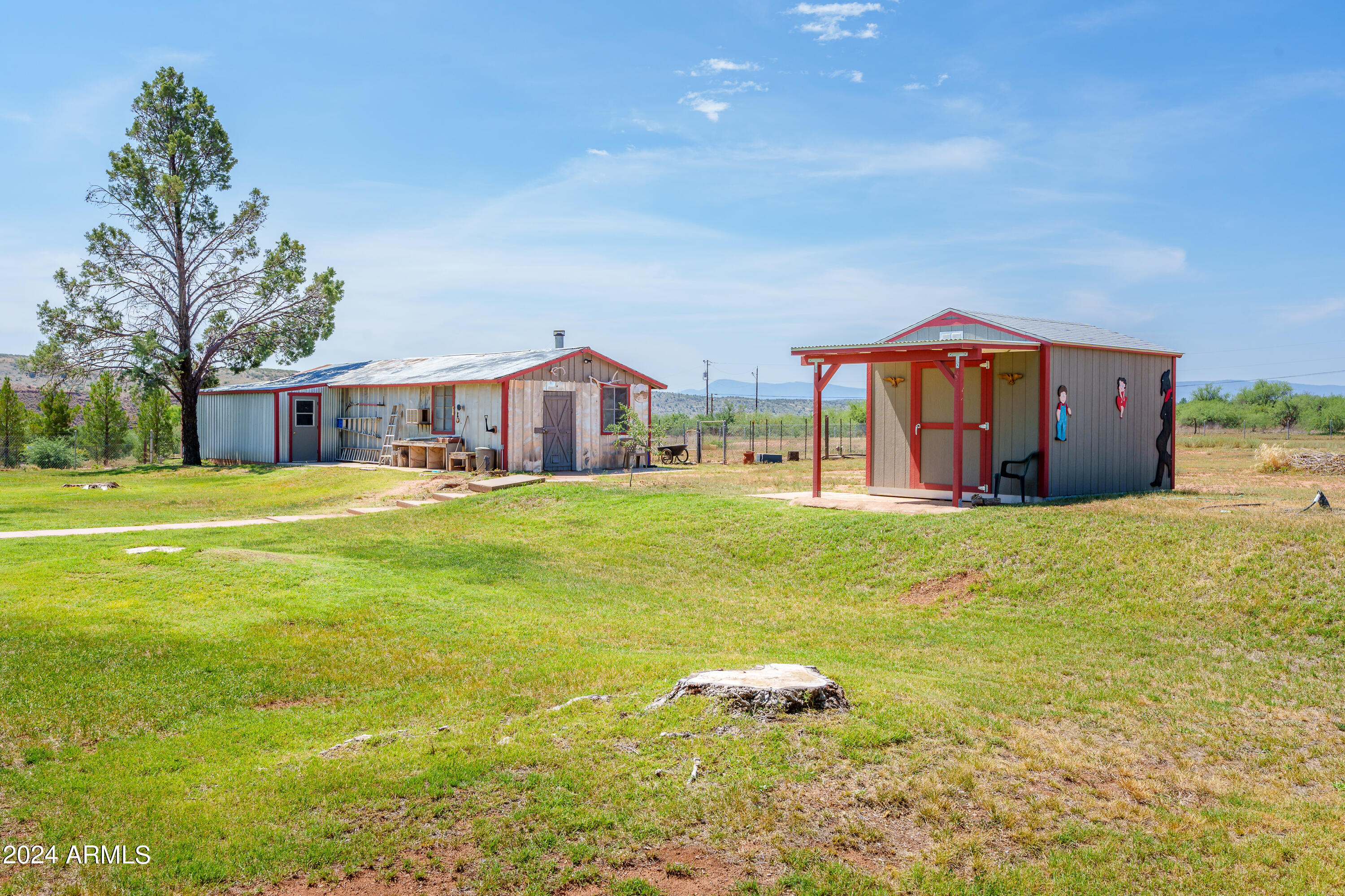 1895 S SUGARLOAF Road