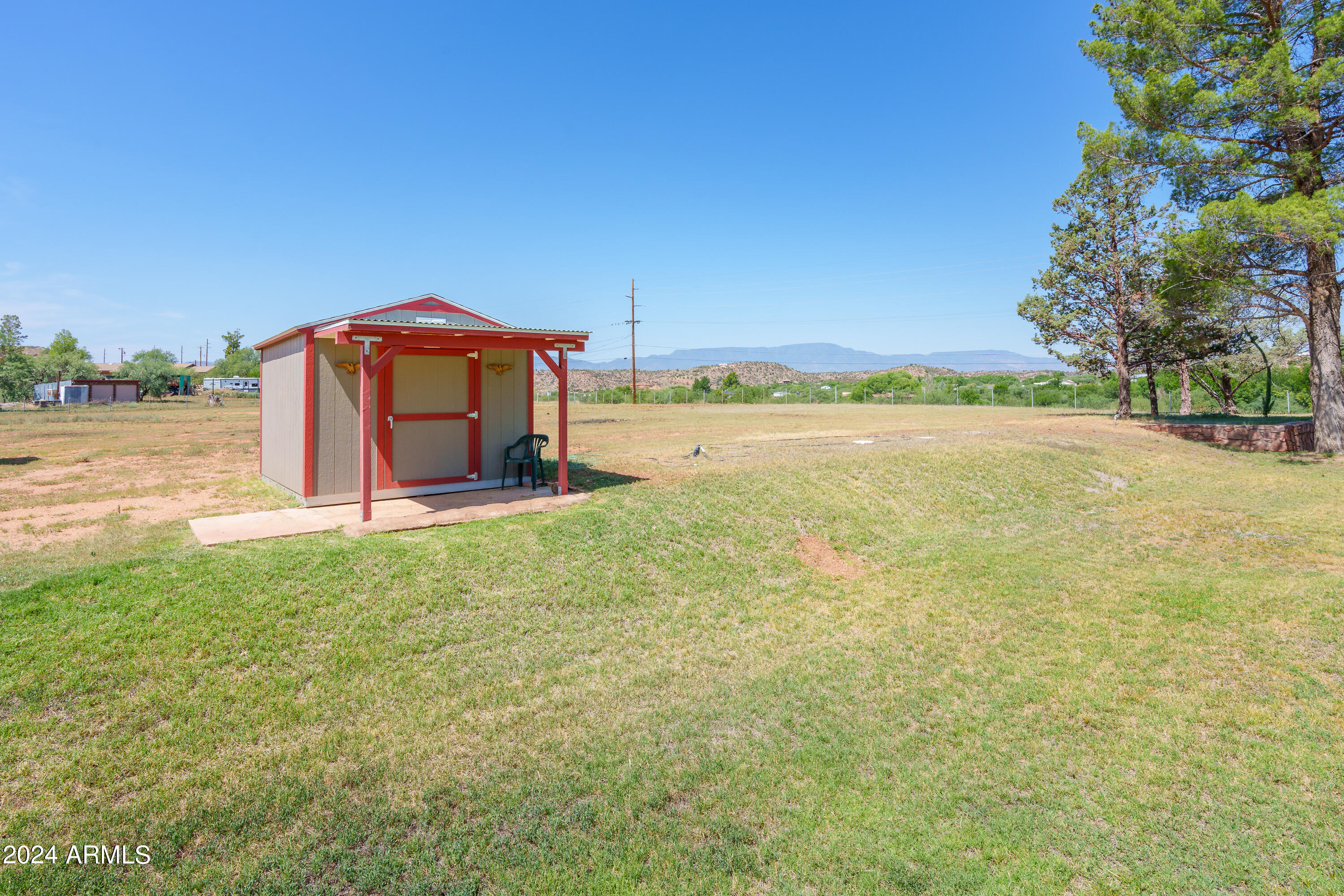 1895 S SUGARLOAF Road