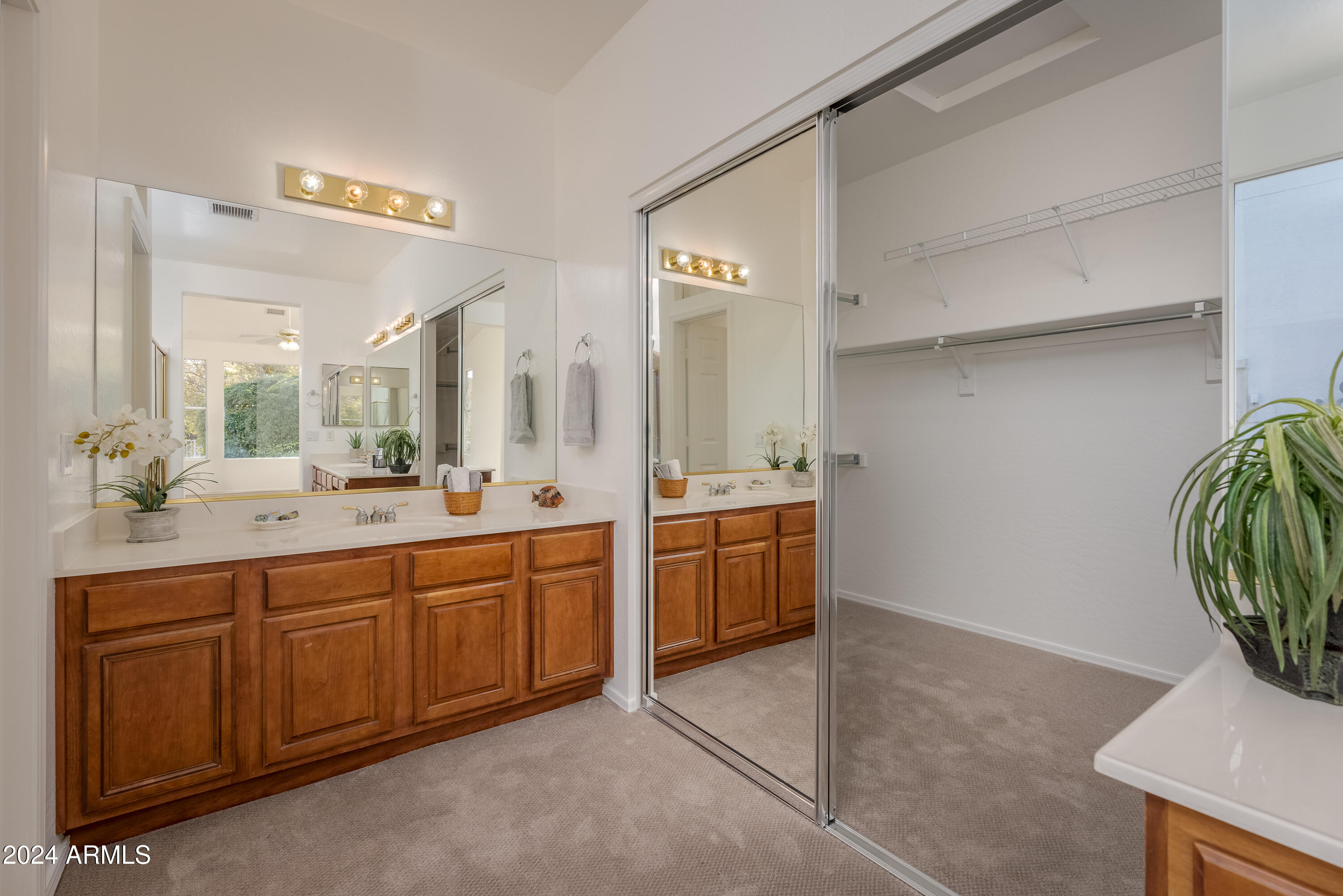 2255 W RUNNING IRON Lane