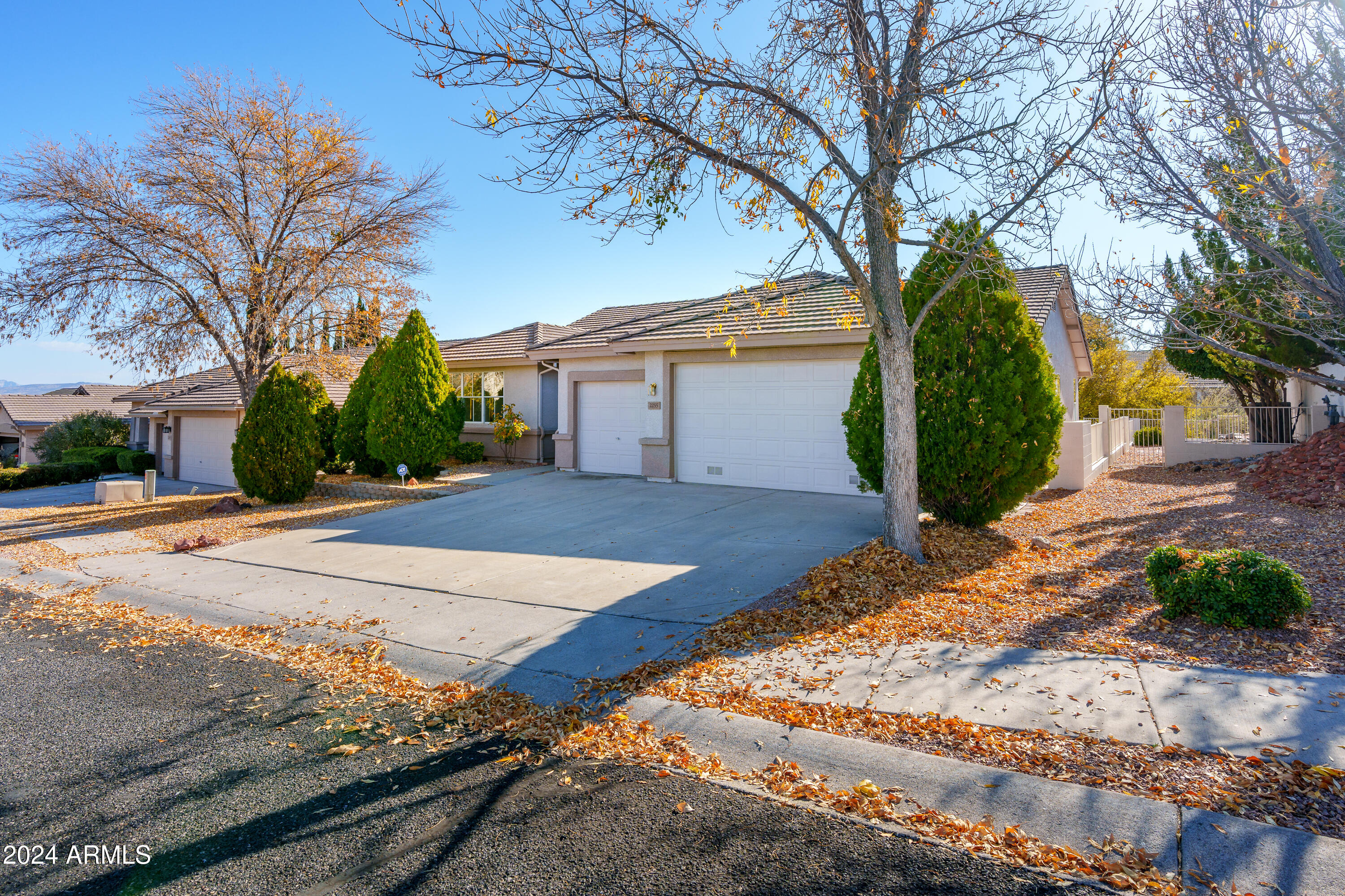 2255 W RUNNING IRON Lane