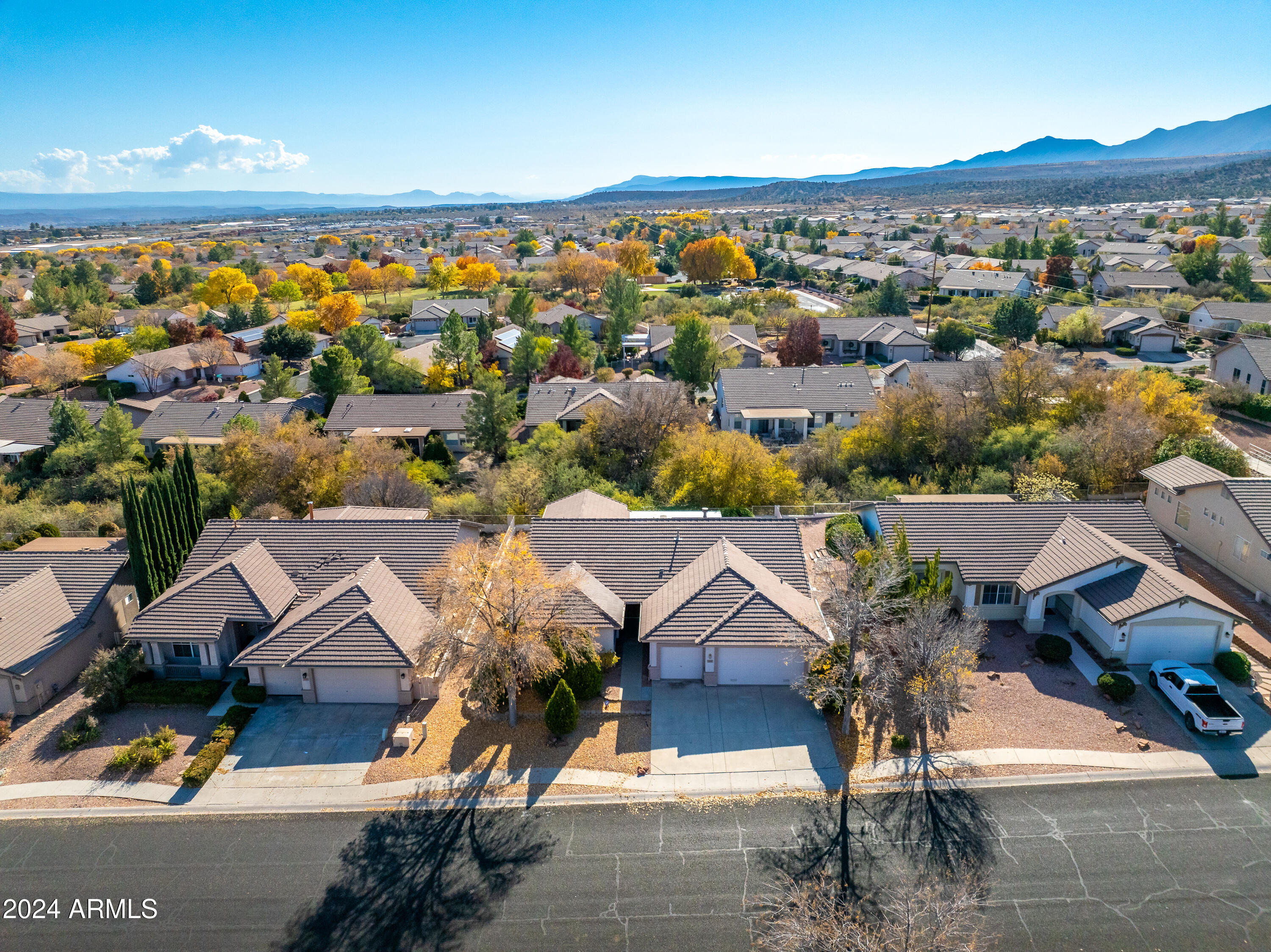 2255 W RUNNING IRON Lane