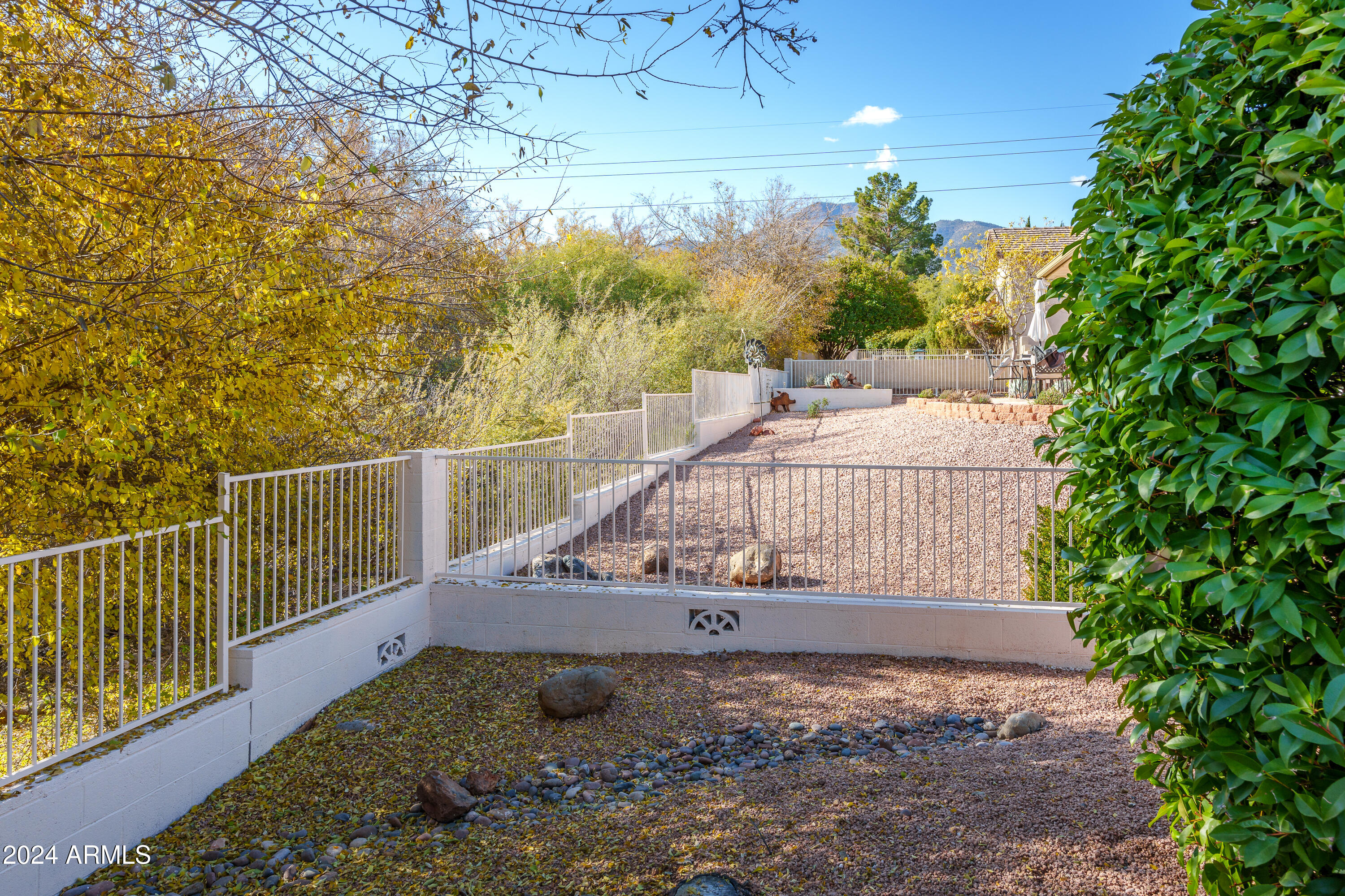 2255 W RUNNING IRON Lane