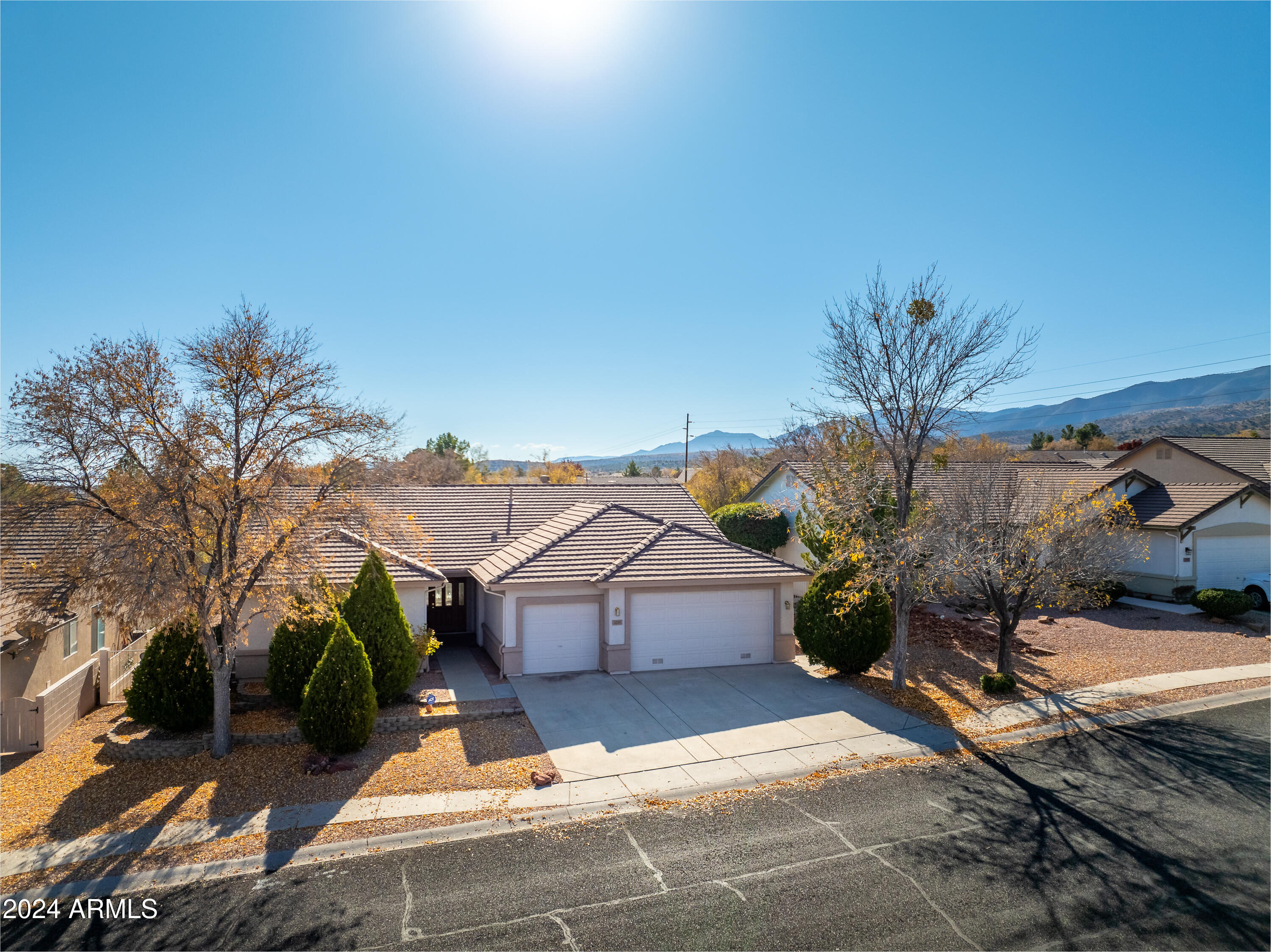 2255 W RUNNING IRON Lane