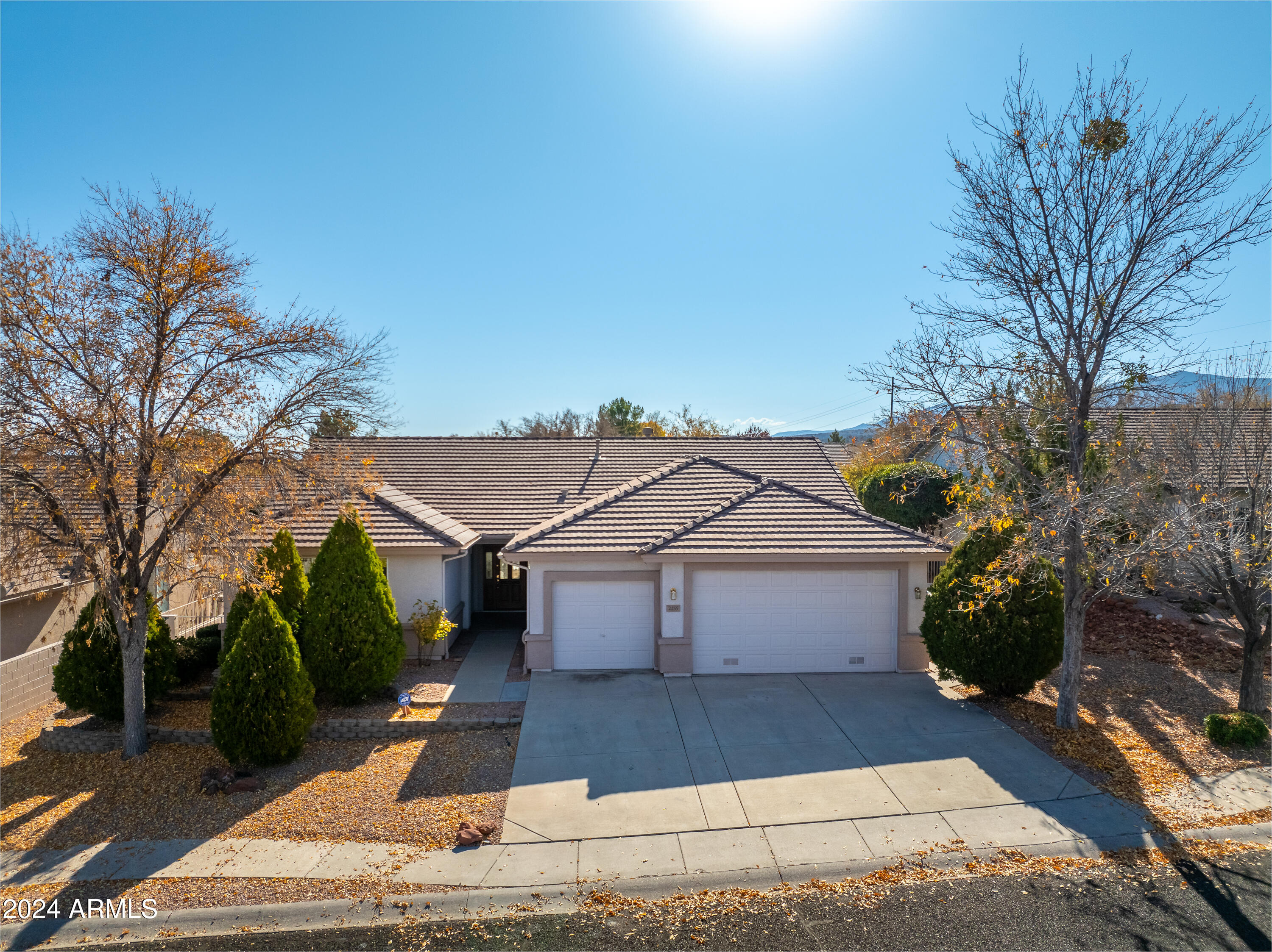 2255 W RUNNING IRON Lane