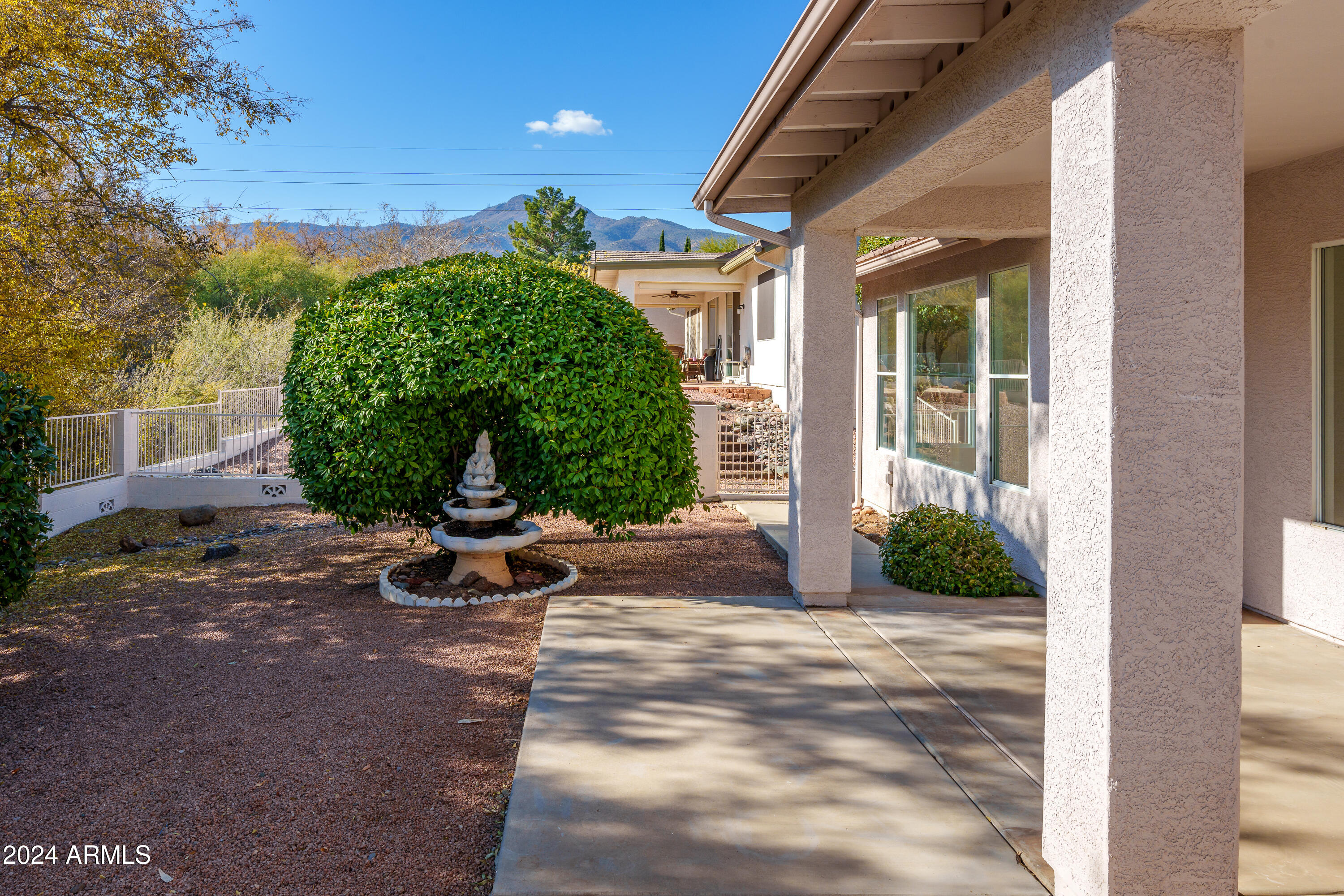 2255 W RUNNING IRON Lane
