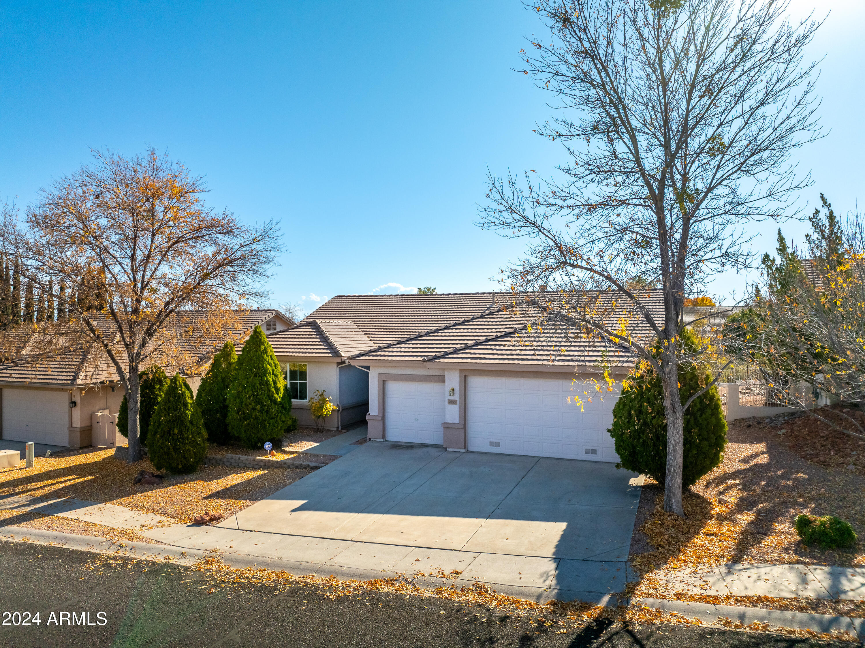 2255 W RUNNING IRON Lane
