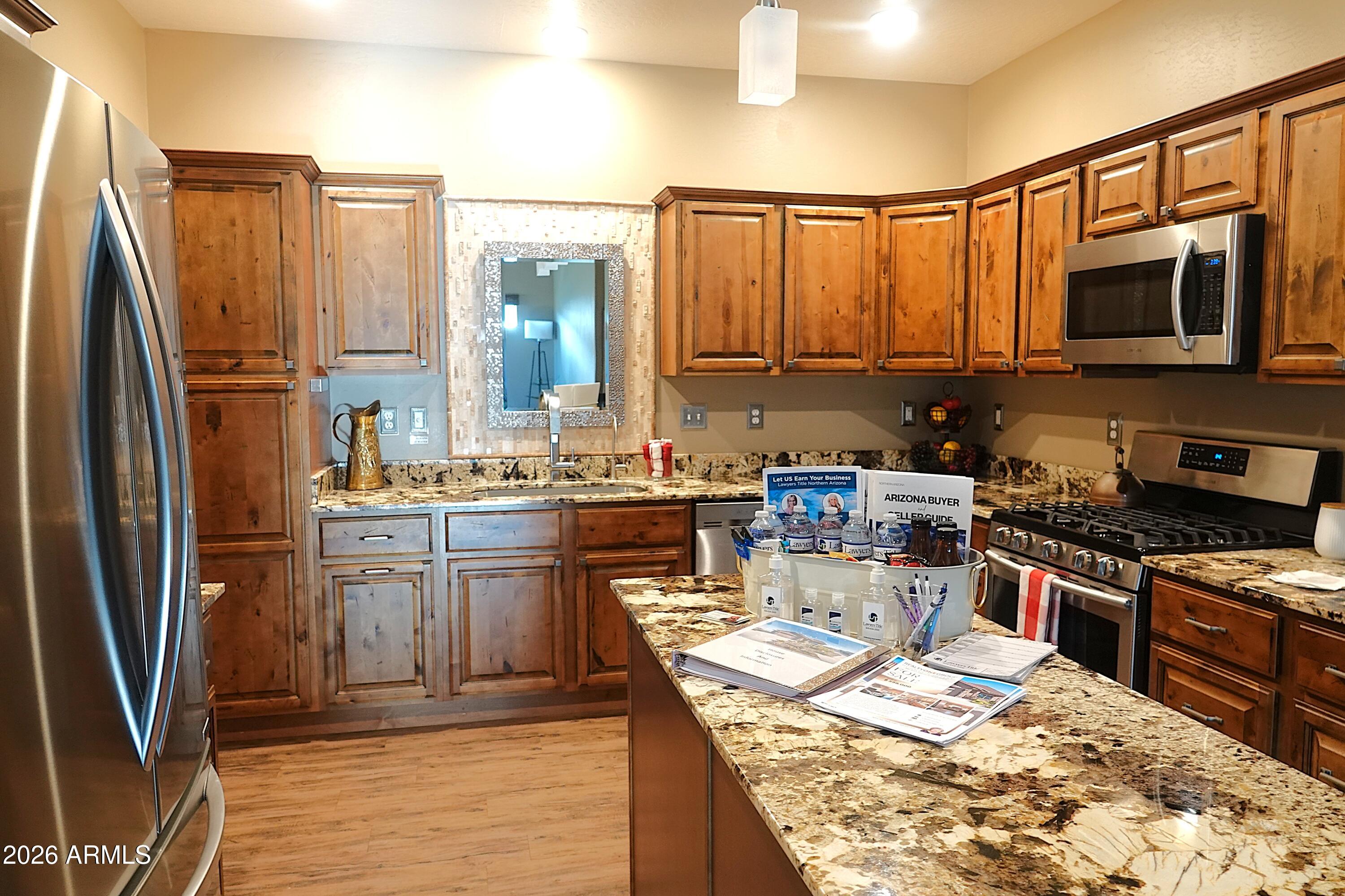 661 SHADOW CANYON Drive