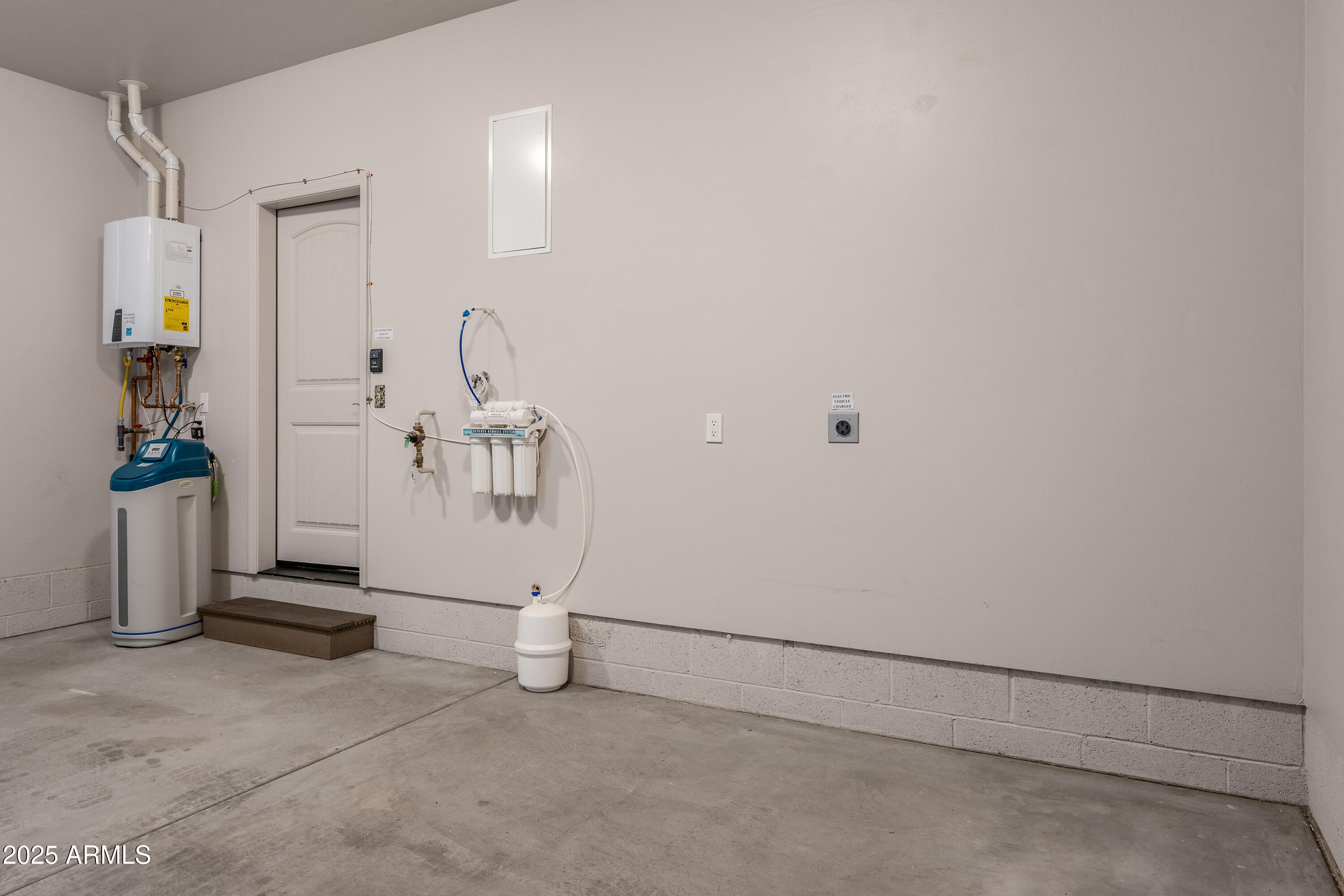 661 SHADOW CANYON Drive