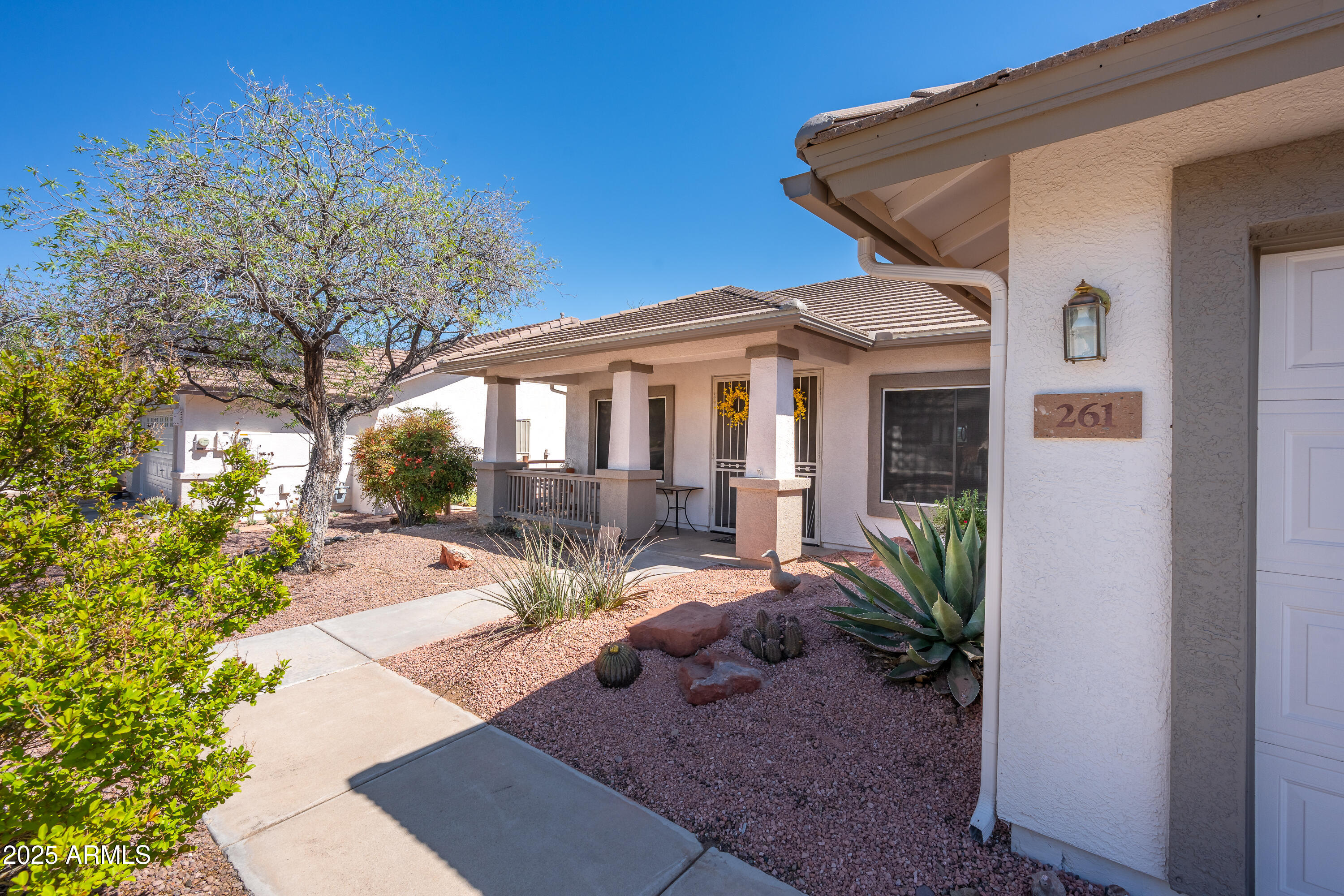 261 S WILD HORSE Way