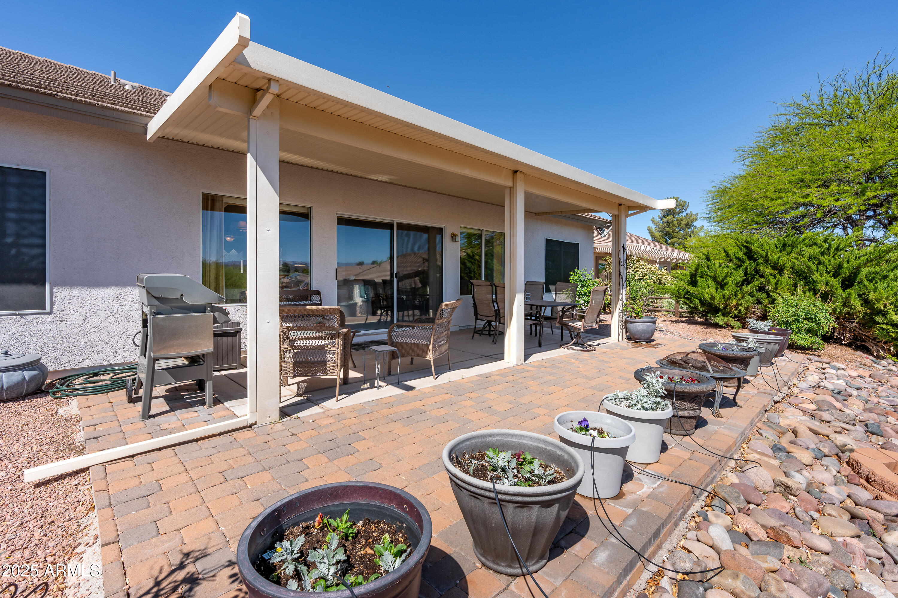 261 S WILD HORSE Way