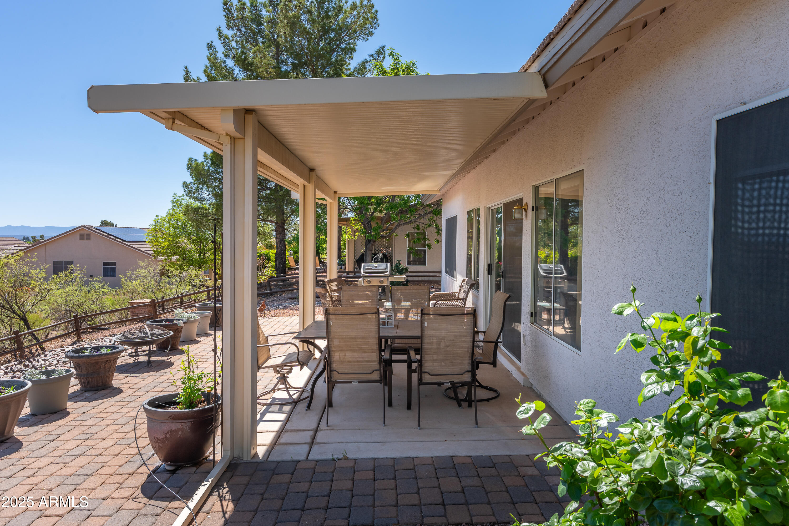 261 S WILD HORSE Way