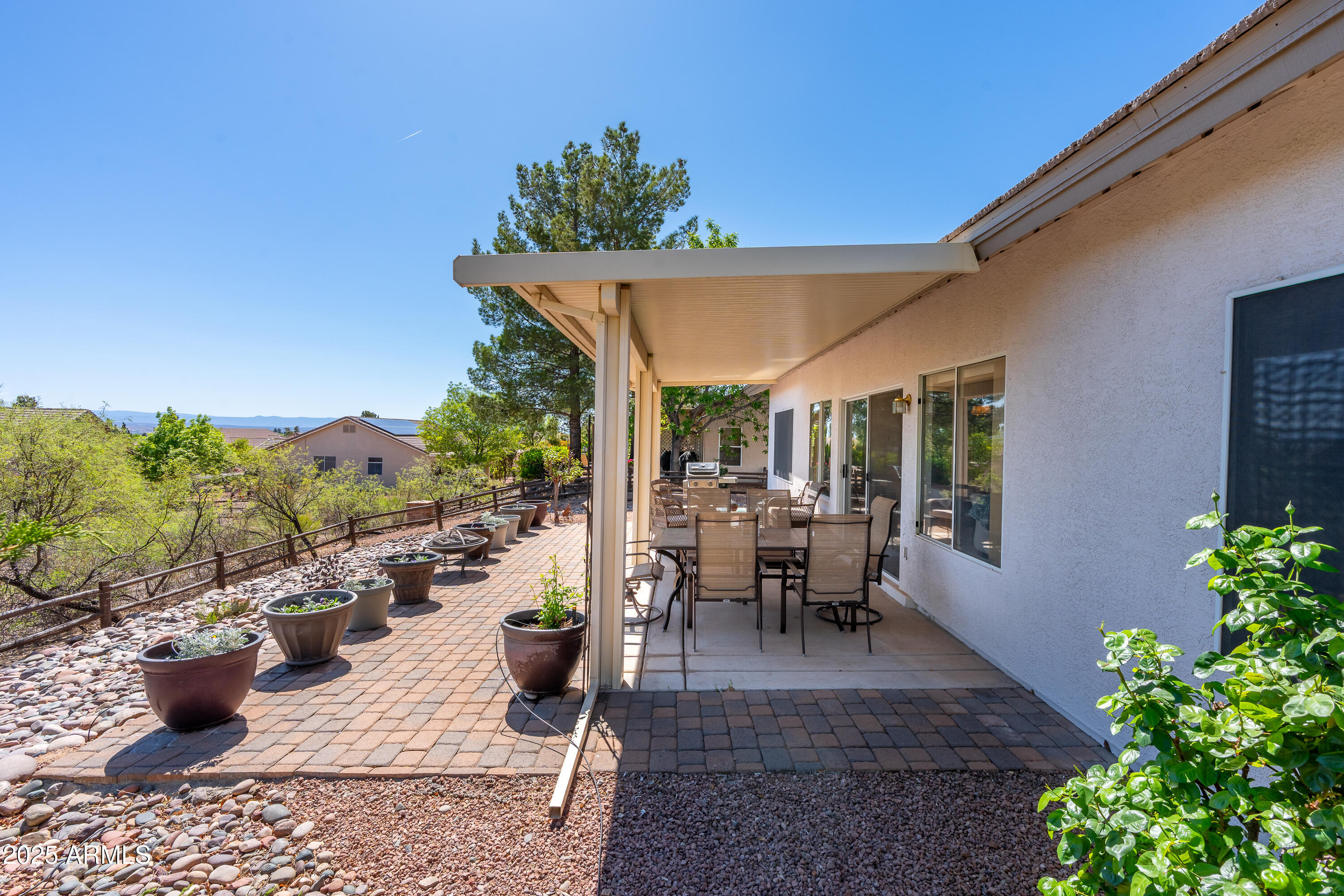 261 S WILD HORSE Way