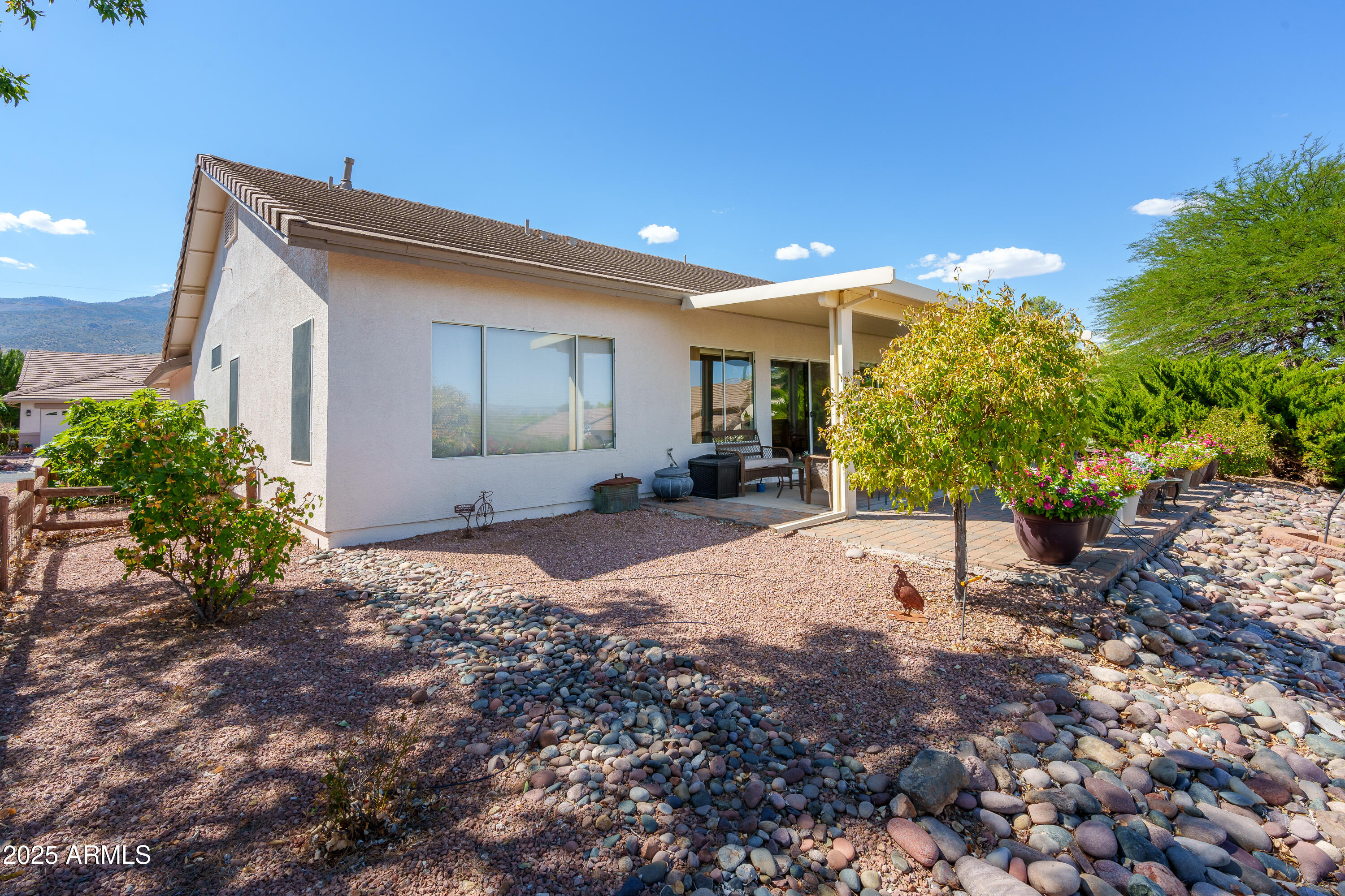 261 S WILD HORSE Way