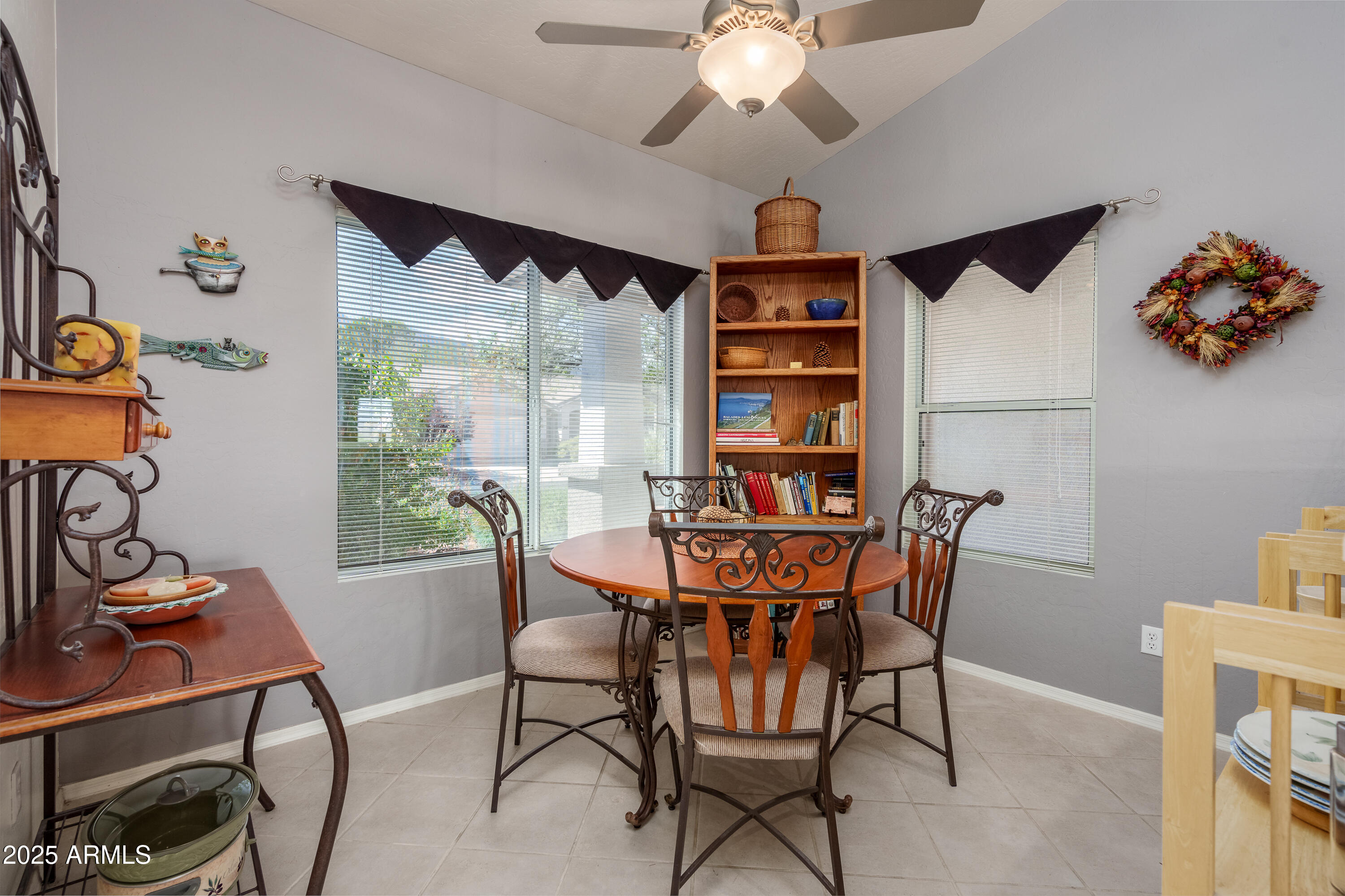261 S WILD HORSE Way