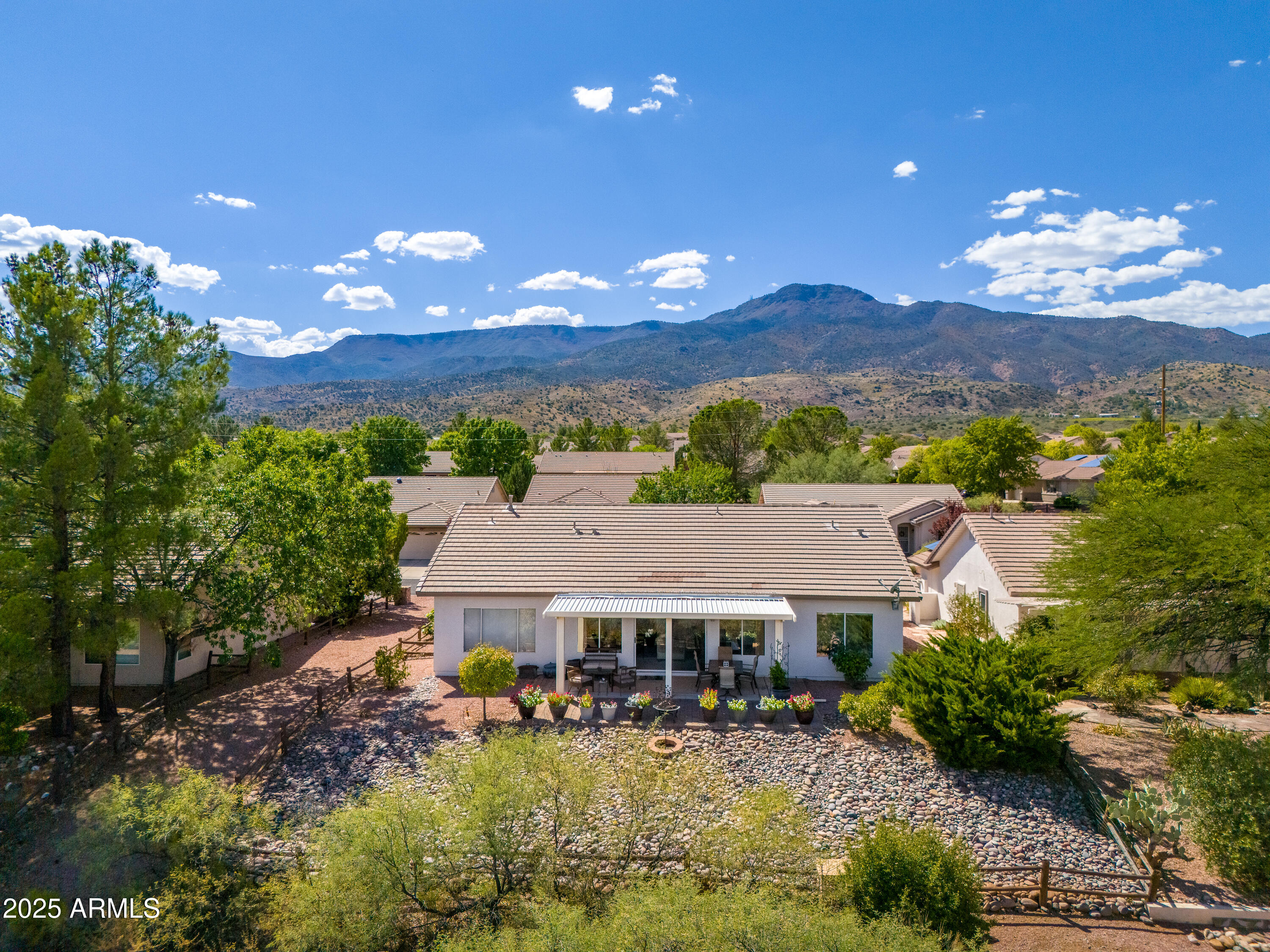261 S WILD HORSE Way