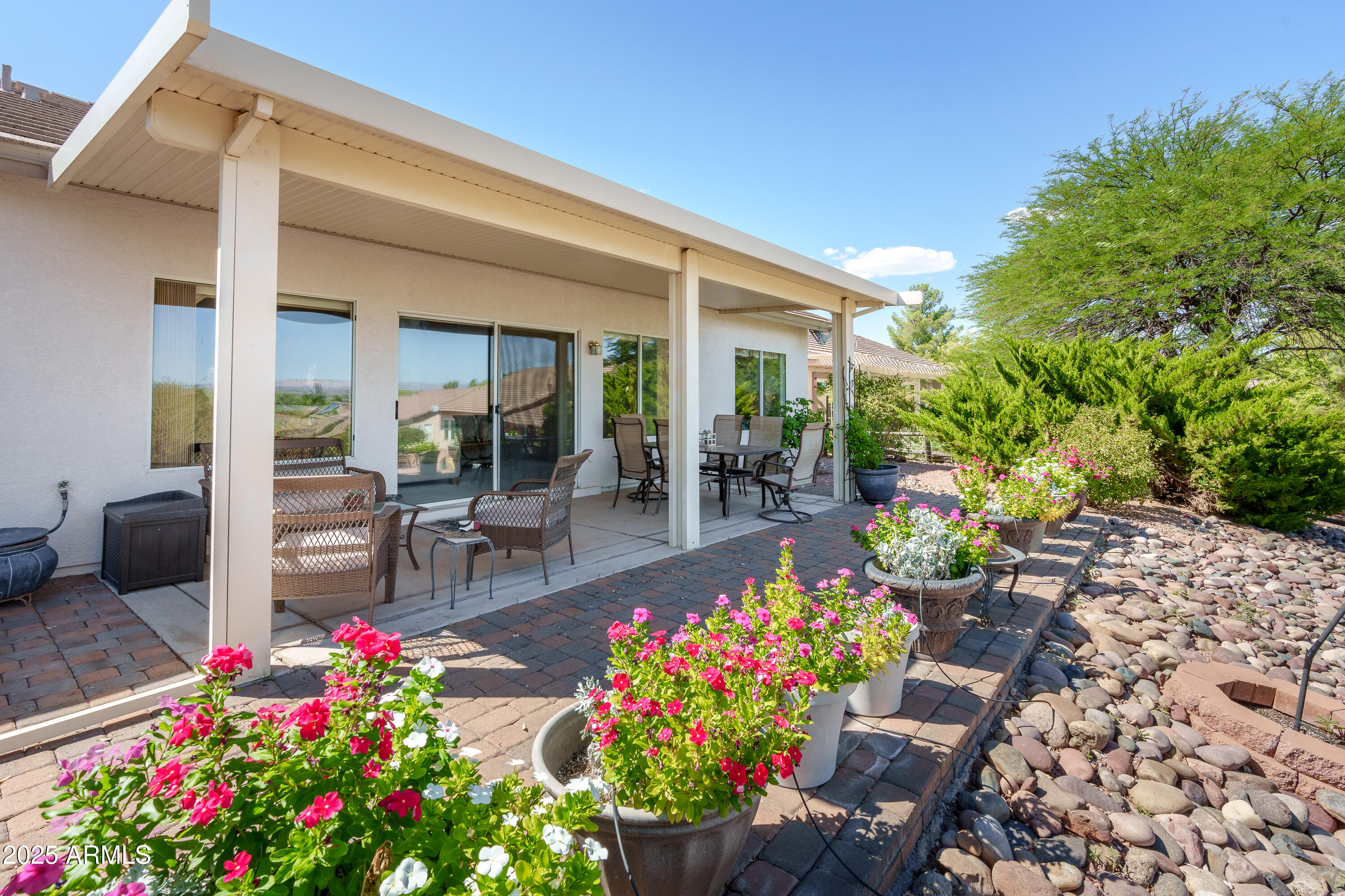 261 S WILD HORSE Way