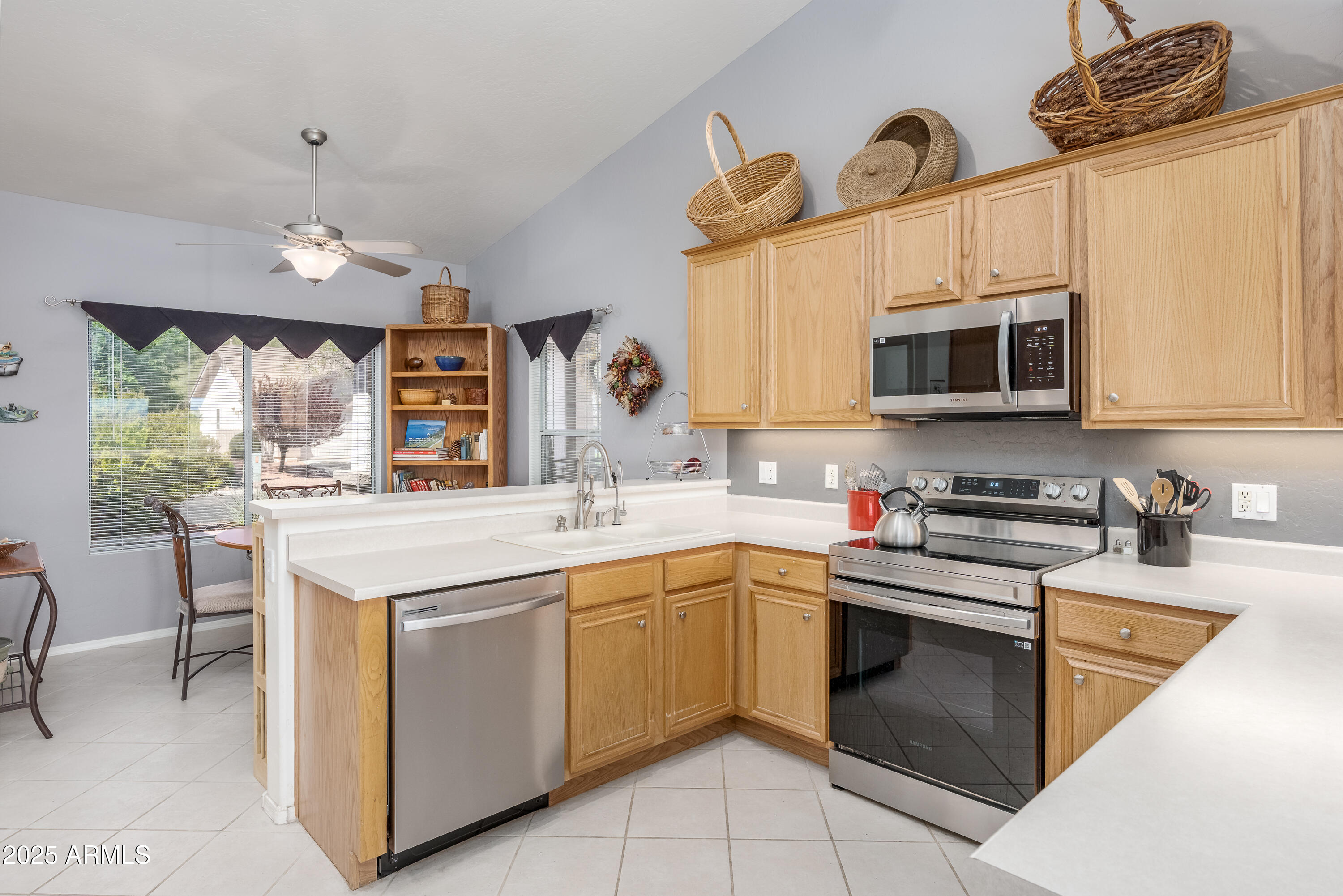 261 S WILD HORSE Way