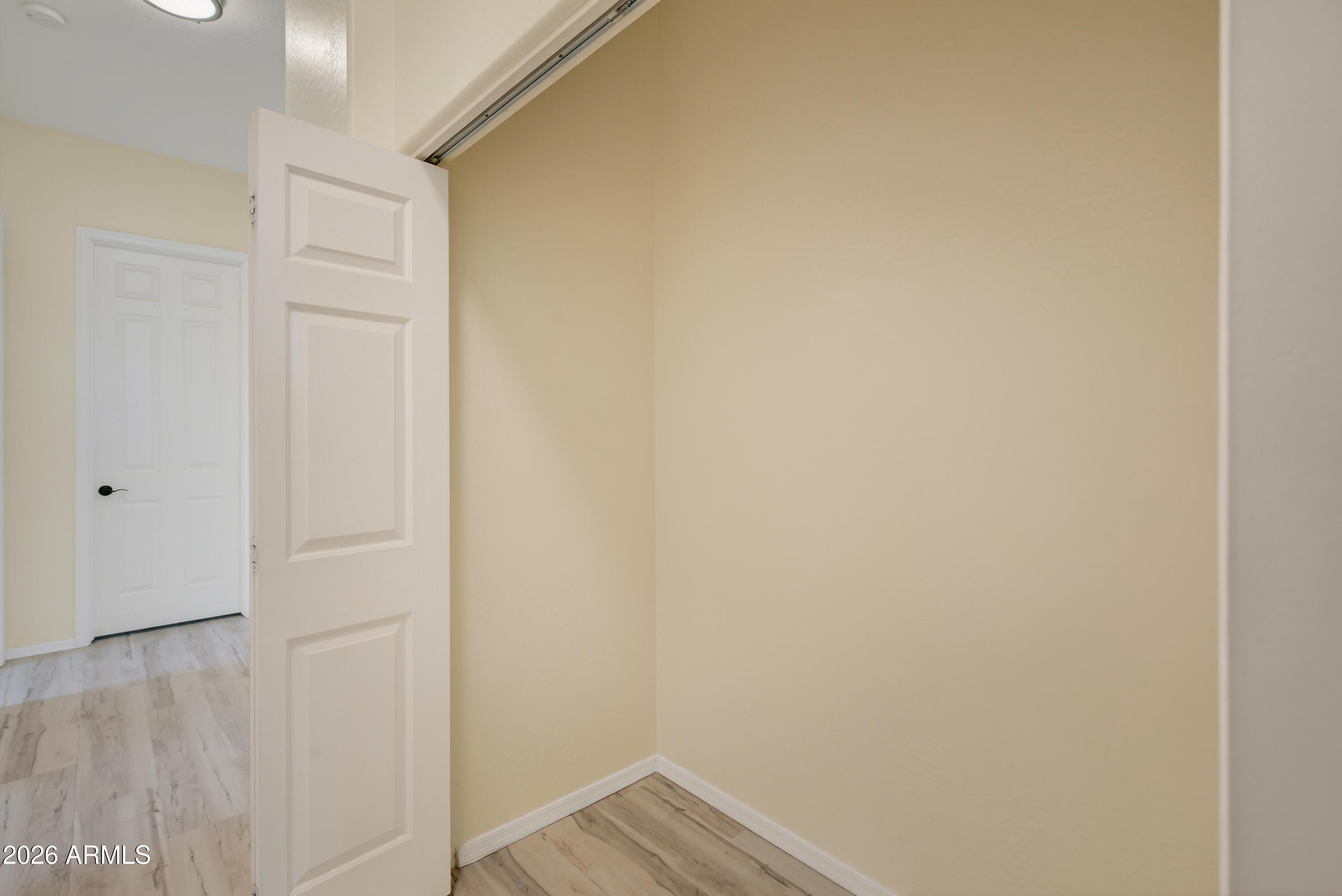 592 W SADDLE CREEK Drive