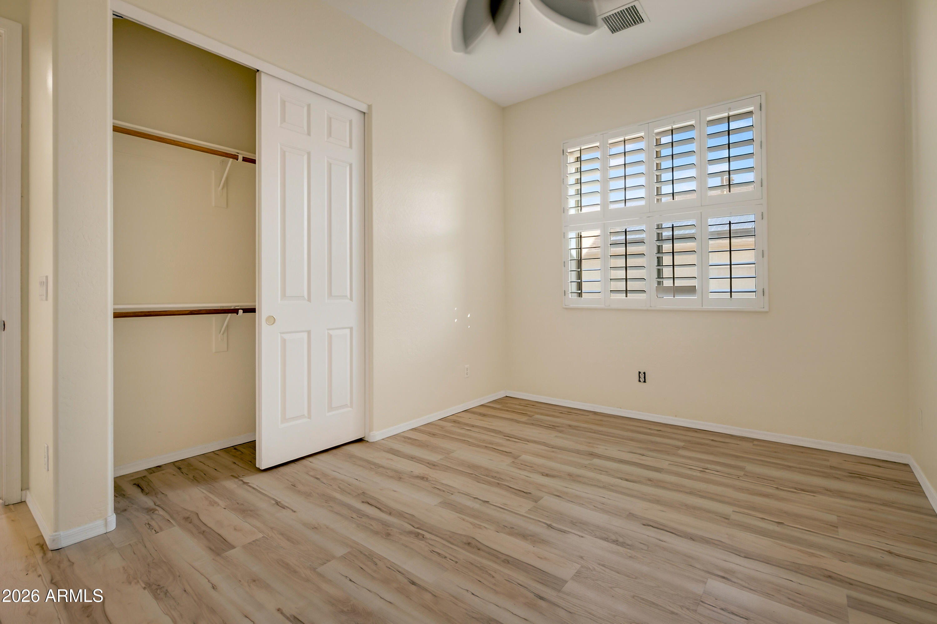 592 W SADDLE CREEK Drive