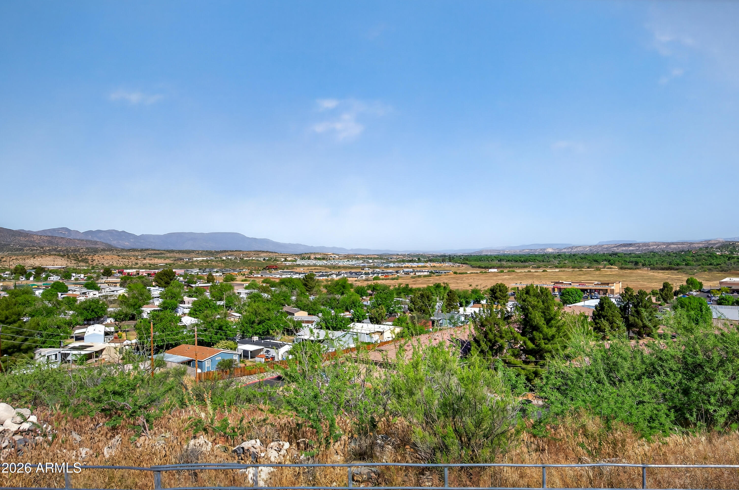 592 W SADDLE CREEK Drive