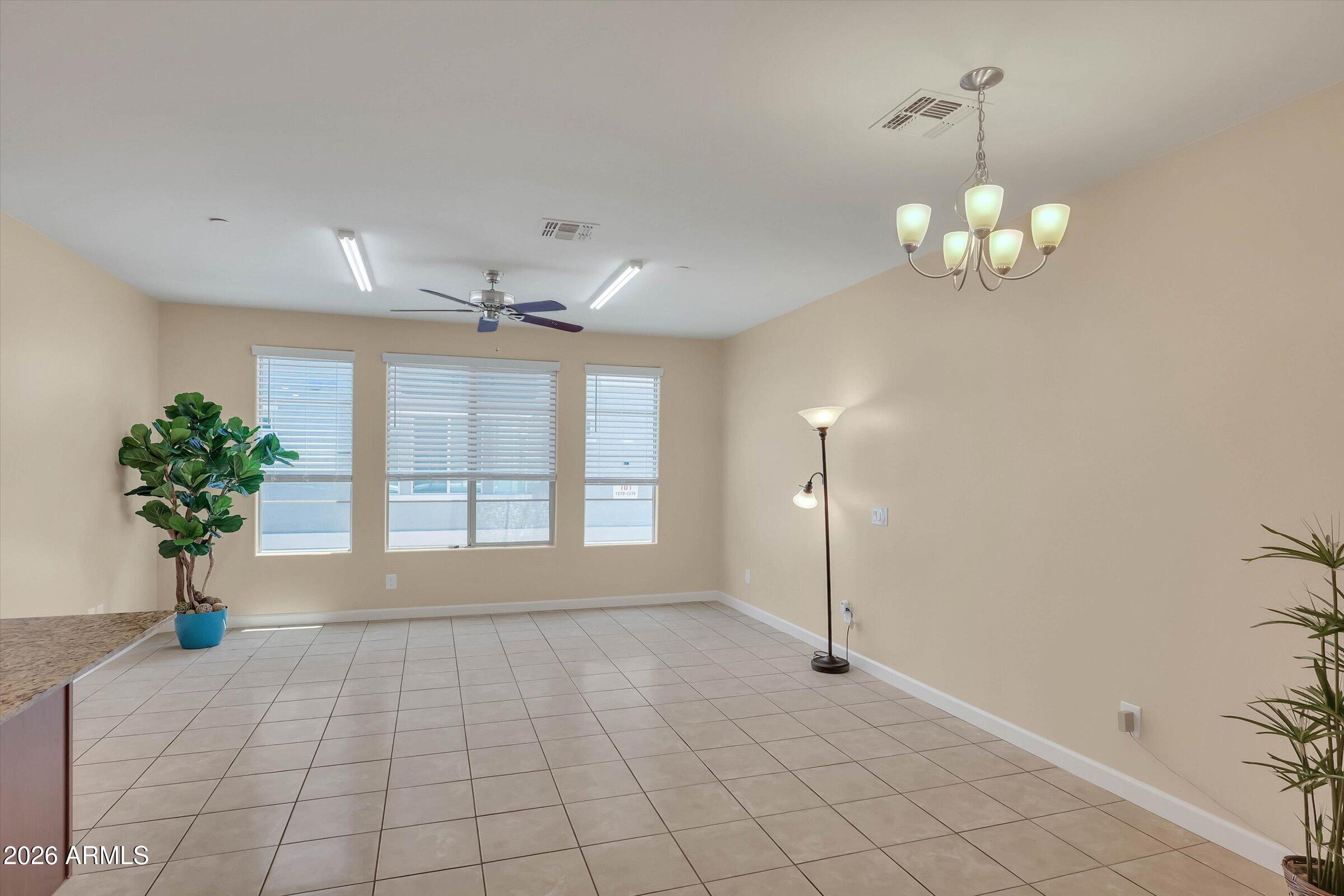 2150 W ALAMEDA Road 1366