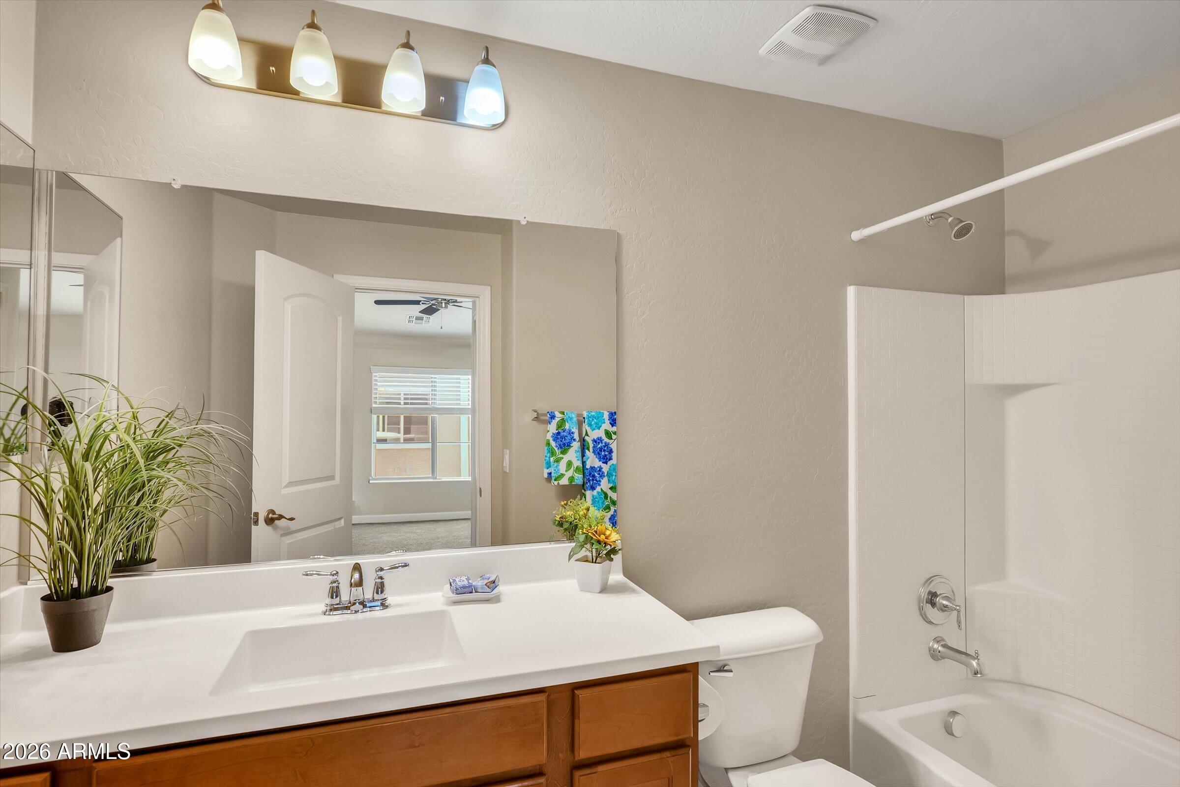 2150 W ALAMEDA Road 1366