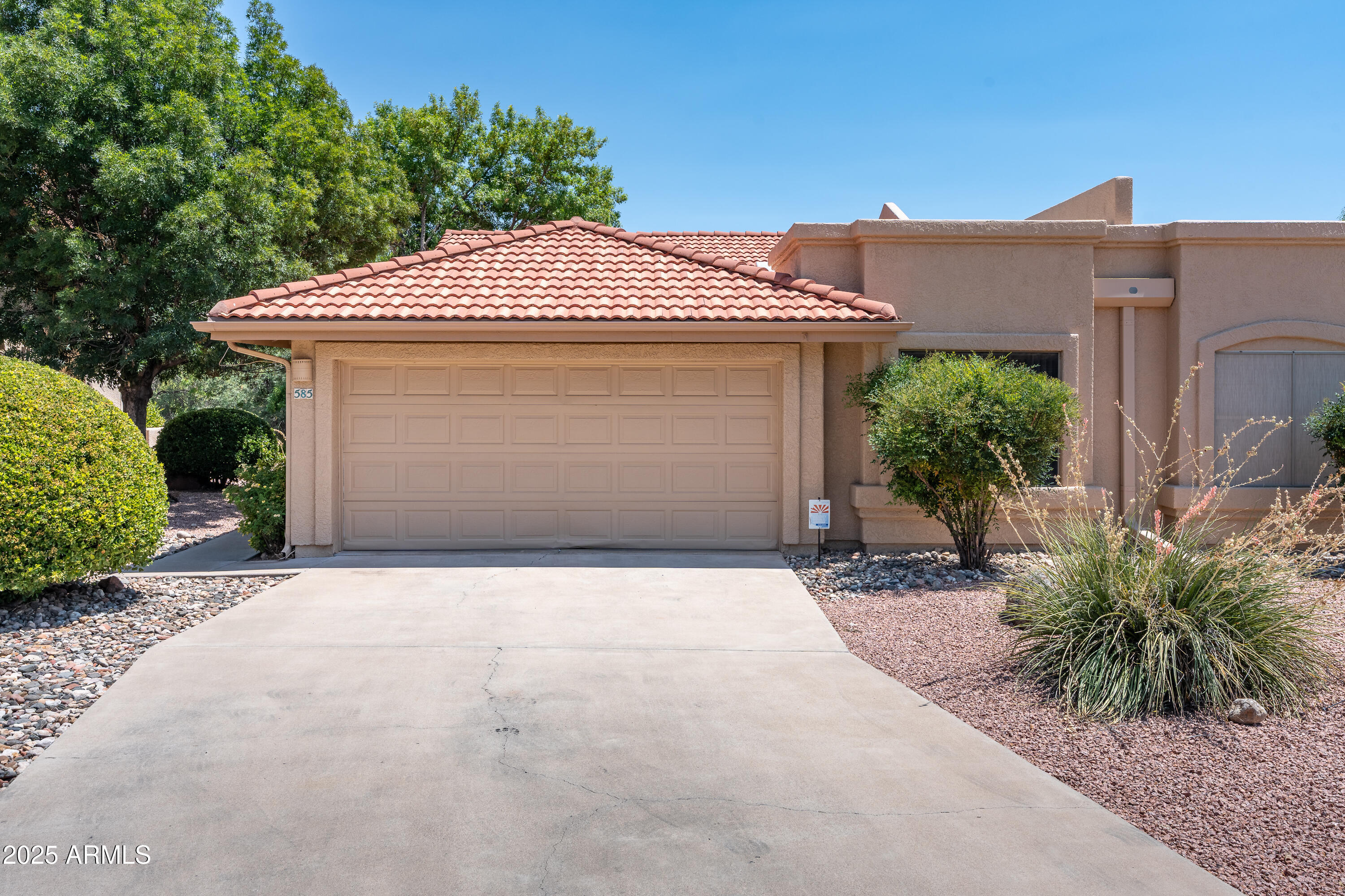 585 S MILL Drive 33
