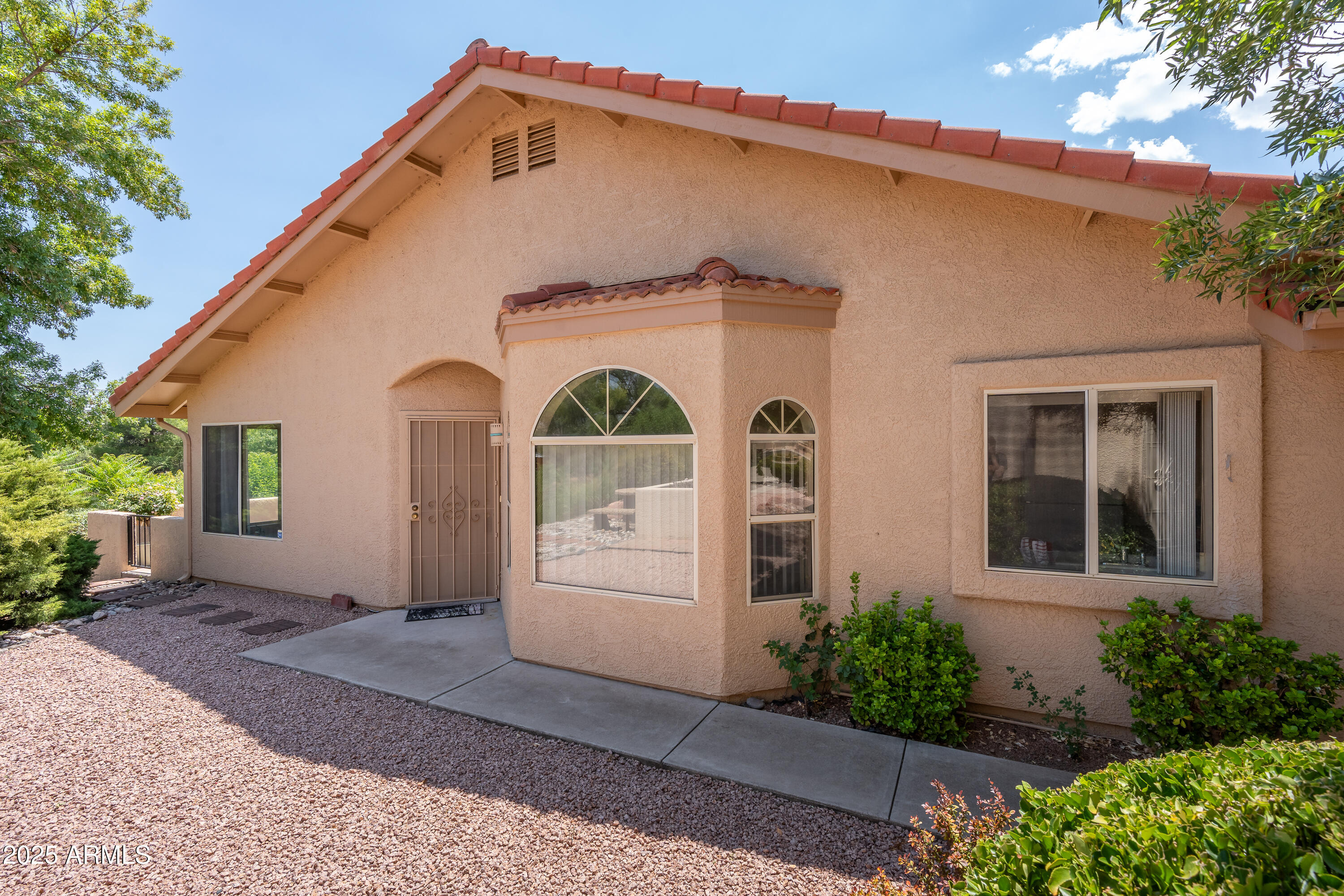 585 S MILL Drive 33