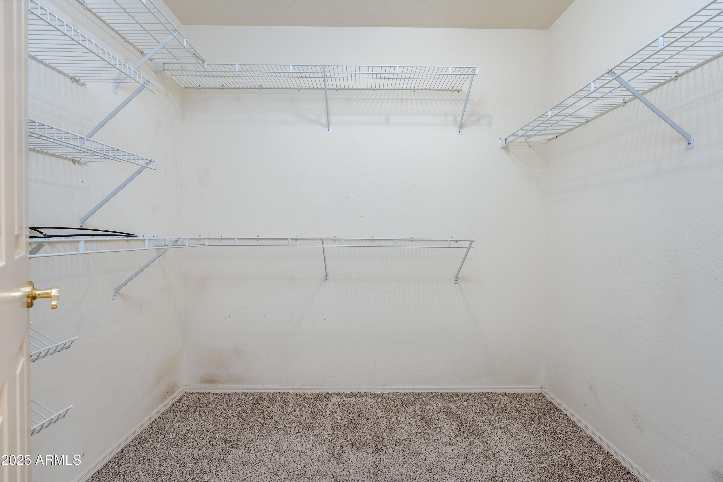 585 S MILL Drive 33