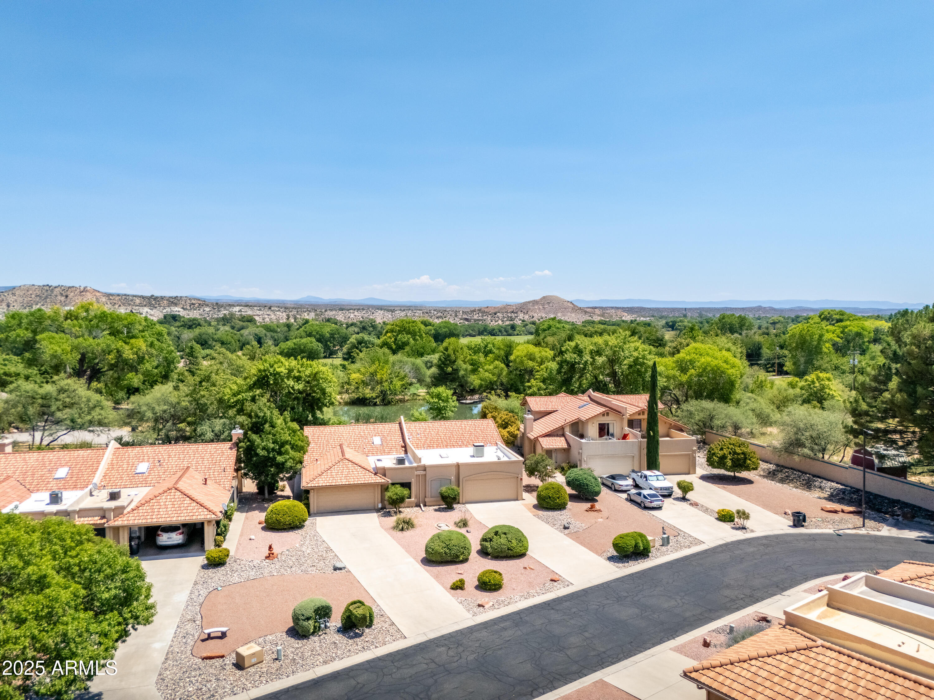 585 S MILL Drive 33
